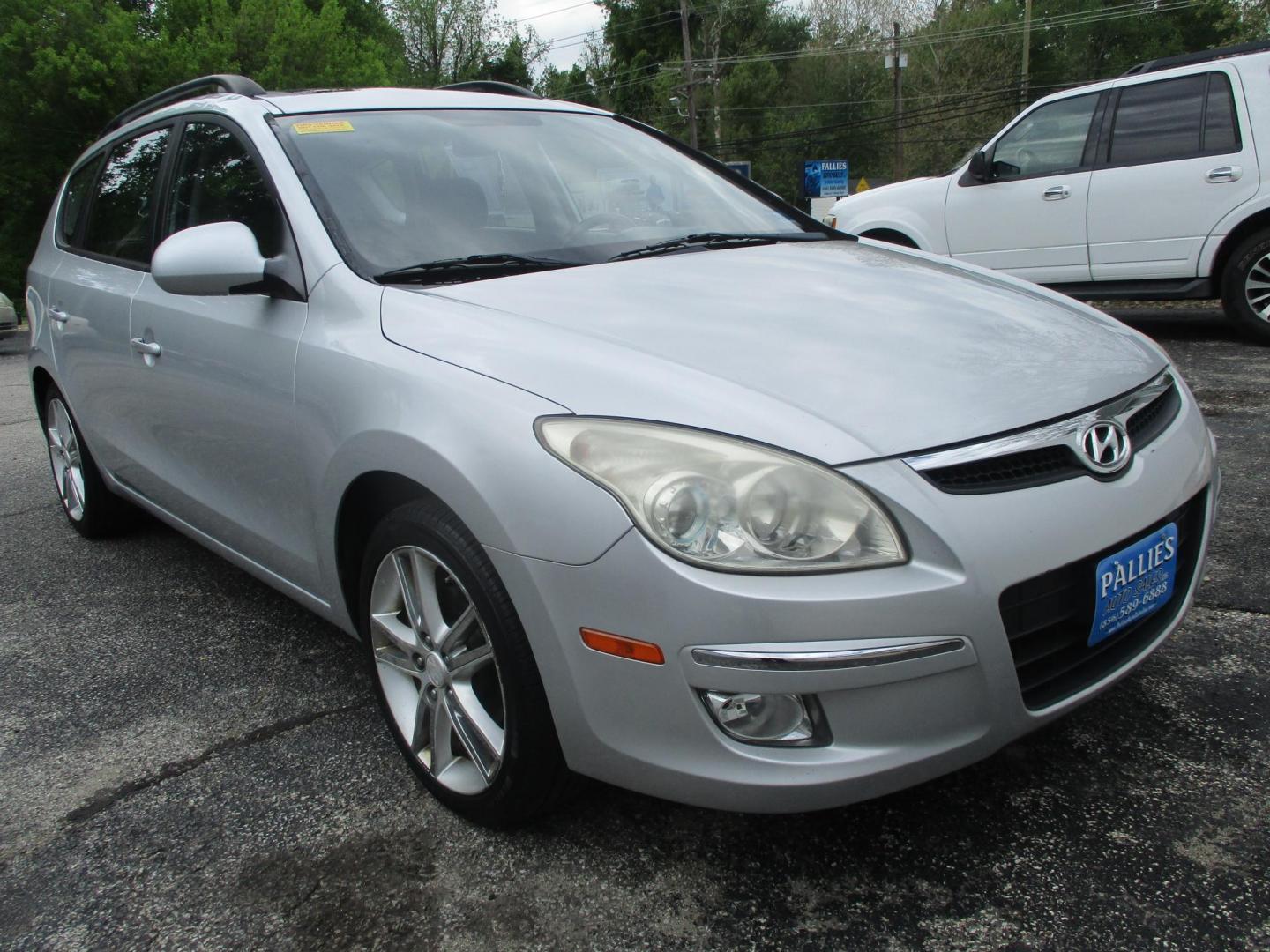 2010 SILVER Hyundai Elantra Touring GLS Automatic (KMHDC8AEXAU) with an 2.0L L4 DOHC 16V engine, 4-Speed Automatic transmission, located at 540a Delsea Drive, Sewell, NJ, 08080, (987) 867-5309, 39.752560, -75.111206 - Photo#8