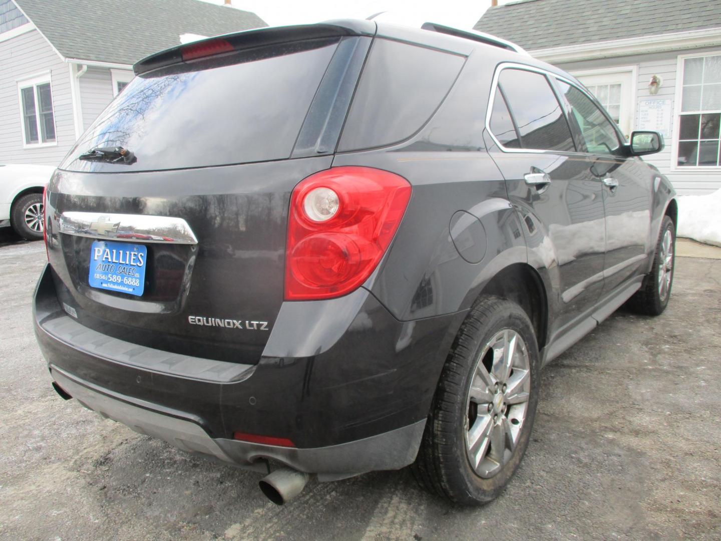2010 BLACK Chevrolet Equinox LTZ FWD (2CNFLFEY8A6) with an 3.0L V6 DOHC 24V engine, 6-Speed Automatic transmission, located at 540a Delsea Drive, Sewell, NJ, 08080, (987) 867-5309, 39.752560, -75.111206 - Photo#5