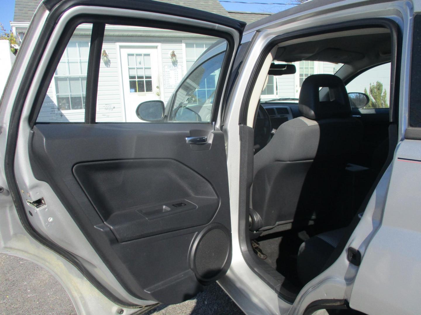 2008 SILVER Dodge Caliber R/T FWD (1B3HB78K18D) with an 2.4L L4 DOHC 16V engine, located at 540a Delsea Drive, Sewell, NJ, 08080, (987) 867-5309, 39.752560, -75.111206 - Photo#12