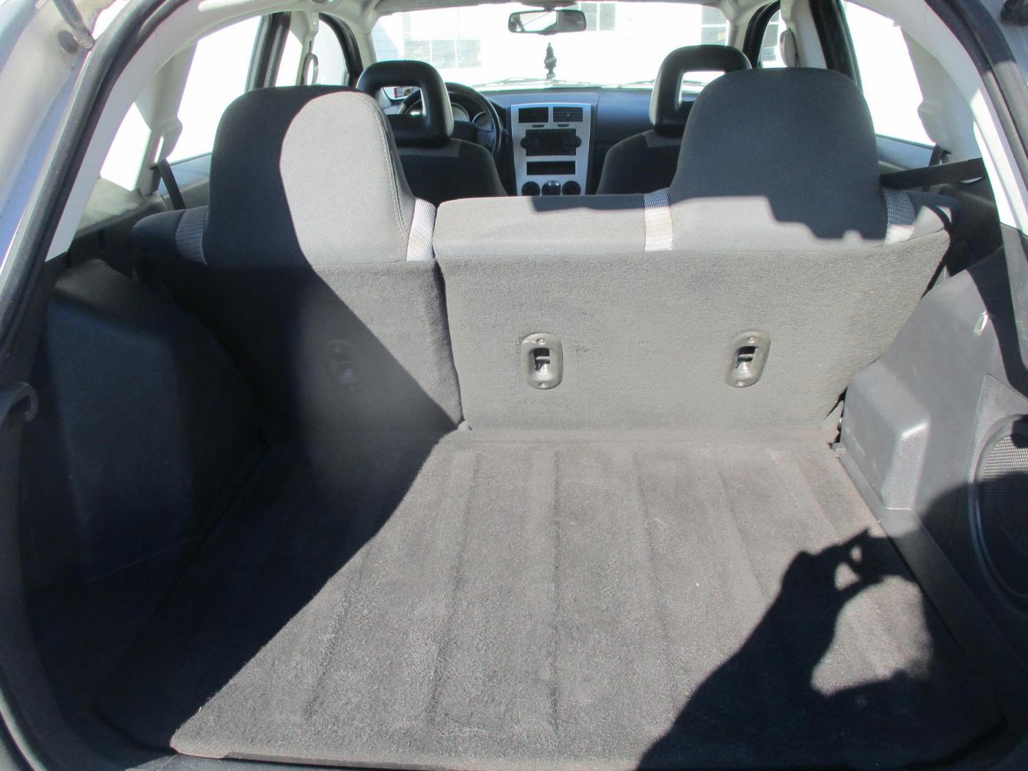 2008 SILVER Dodge Caliber R/T FWD (1B3HB78K18D) with an 2.4L L4 DOHC 16V engine, located at 540a Delsea Drive, Sewell, NJ, 08080, (987) 867-5309, 39.752560, -75.111206 - Photo#23