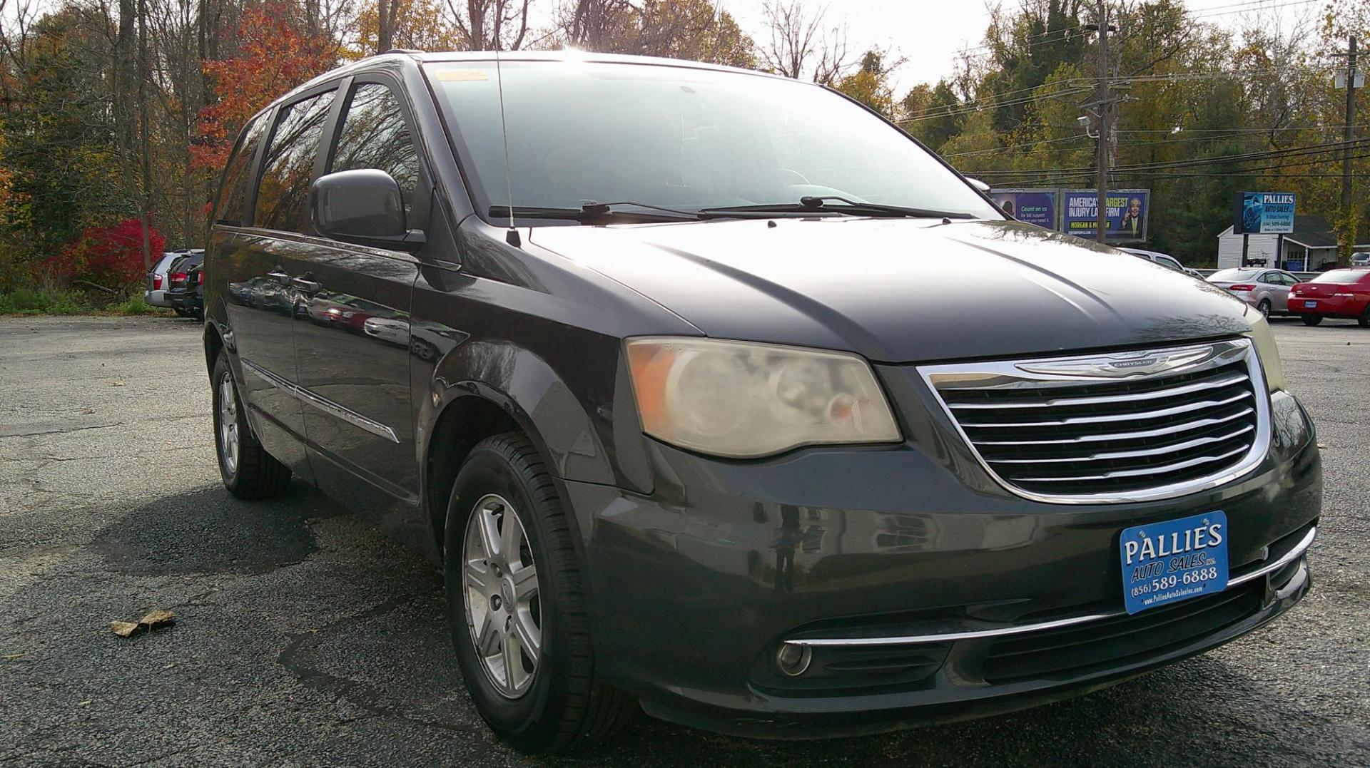 2012 BLACK Chrysler Town & Country Touring (2C4RC1BG0CR) with an 3.6L V6 DOHC 24V engine, 6-Speed Automatic transmission, located at 540a Delsea Drive, Sewell, NJ, 08080, (987) 867-5309, 39.752560, -75.111206 - Photo#8