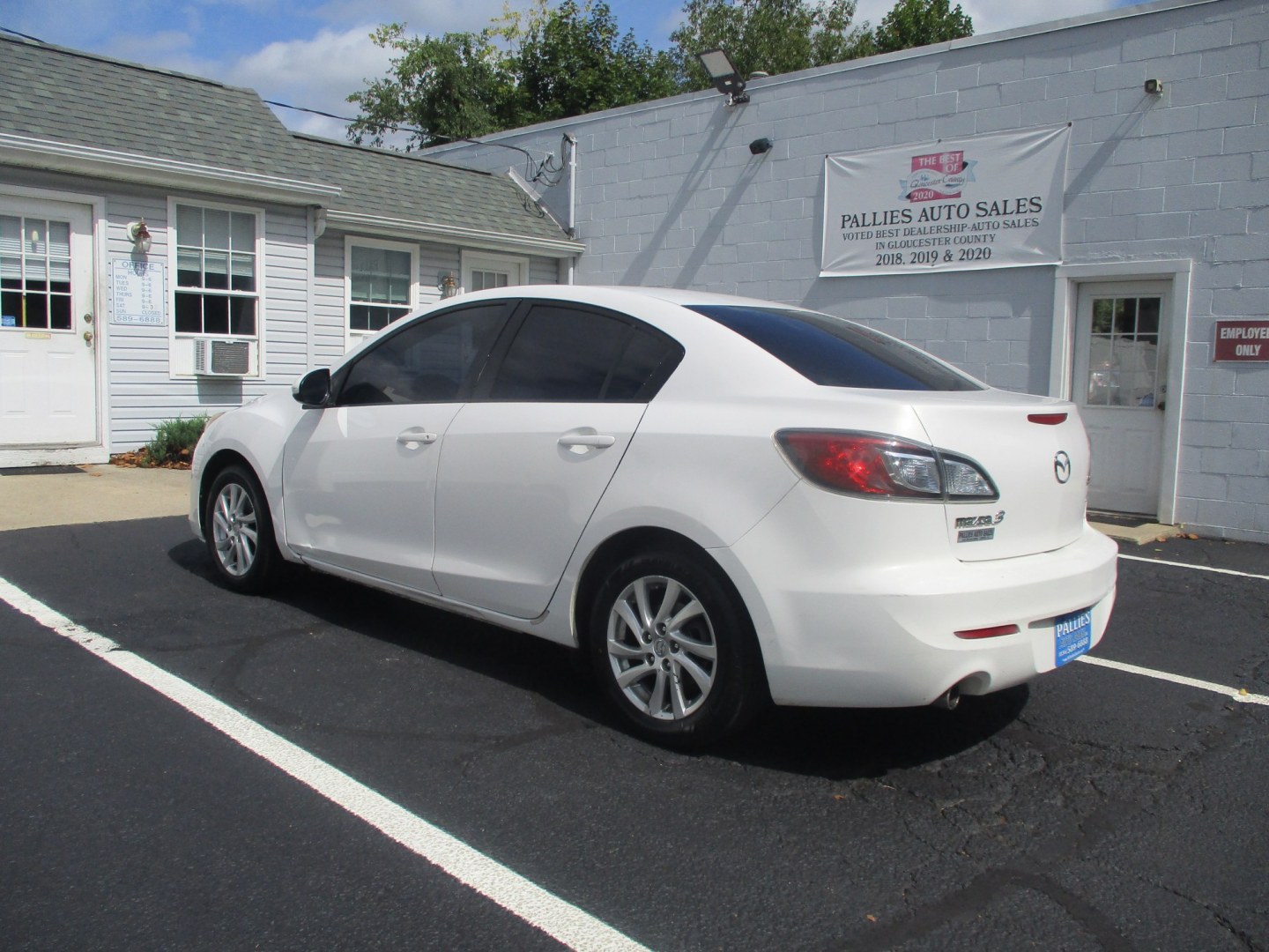 2012 WHITE Mazda MAZDA3 i Touring 4-Door (JM1BL1V89C1) with an 2.0L L4 DOHC 16V engine, located at 540a Delsea Drive, Sewell, NJ, 08080, (987) 867-5309, 39.752560, -75.111206- Photo#3