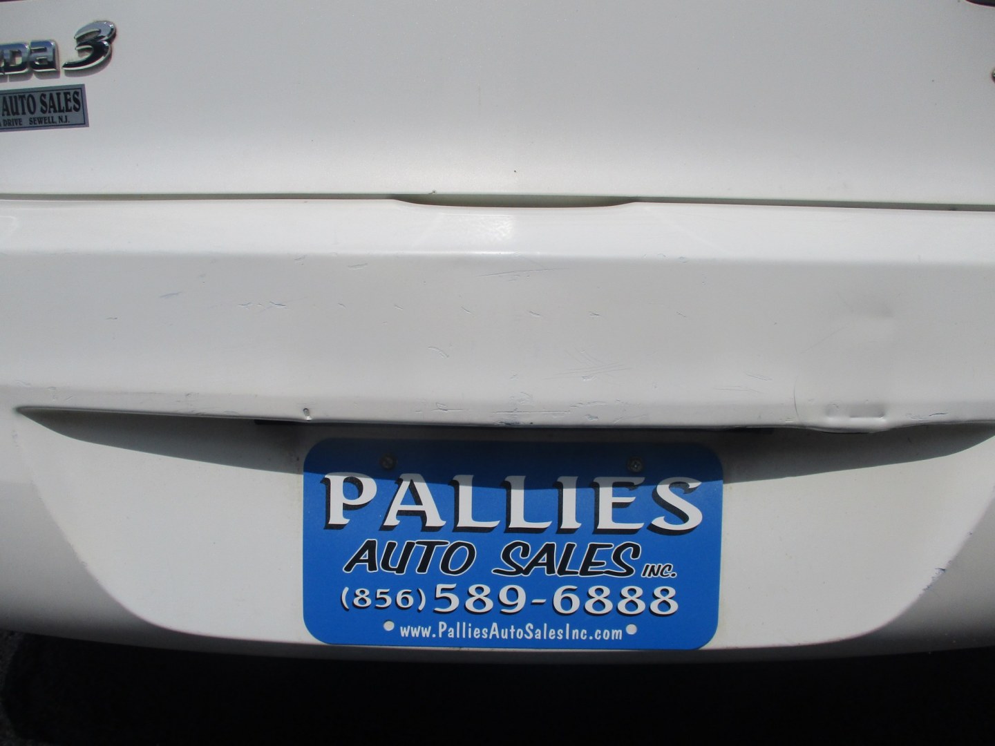 2012 WHITE Mazda MAZDA3 i Touring 4-Door (JM1BL1V89C1) with an 2.0L L4 DOHC 16V engine, located at 540a Delsea Drive, Sewell, NJ, 08080, (987) 867-5309, 39.752560, -75.111206- Photo#5