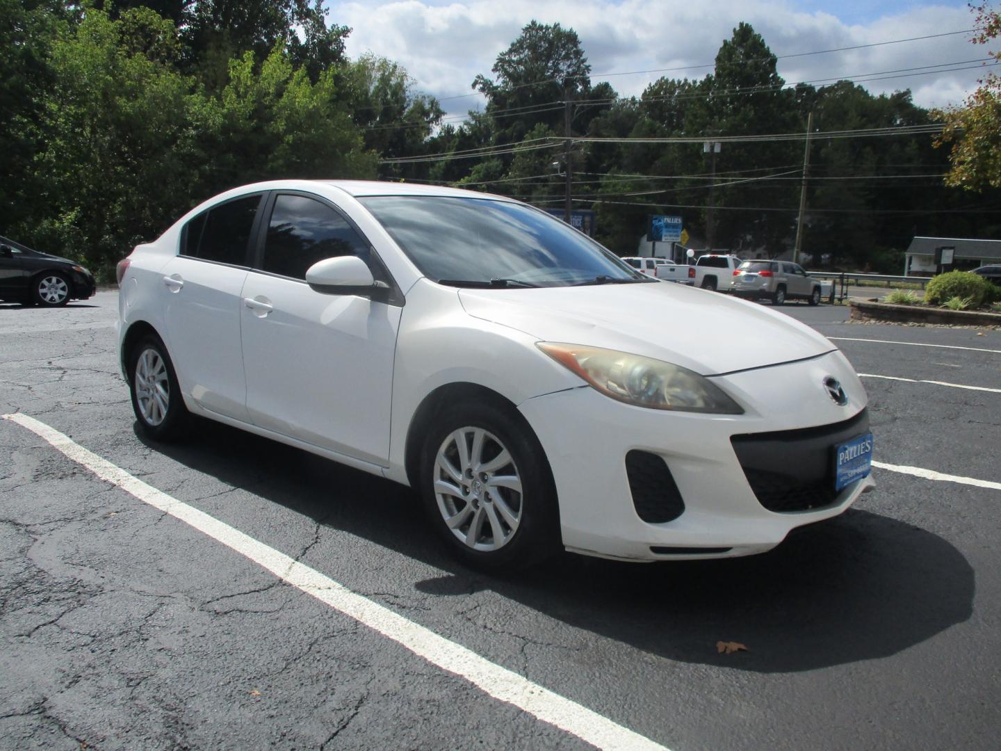 2012 WHITE Mazda MAZDA3 i Touring 4-Door (JM1BL1V89C1) with an 2.0L L4 DOHC 16V engine, located at 540a Delsea Drive, Sewell, NJ, 08080, (987) 867-5309, 39.752560, -75.111206- Photo#9