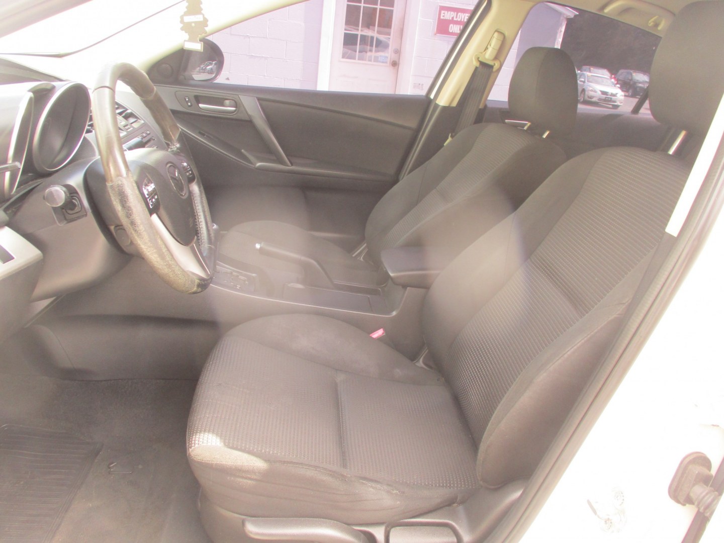 2012 WHITE Mazda MAZDA3 i Touring 4-Door (JM1BL1V89C1) with an 2.0L L4 DOHC 16V engine, located at 540a Delsea Drive, Sewell, NJ, 08080, (987) 867-5309, 39.752560, -75.111206- Photo#12