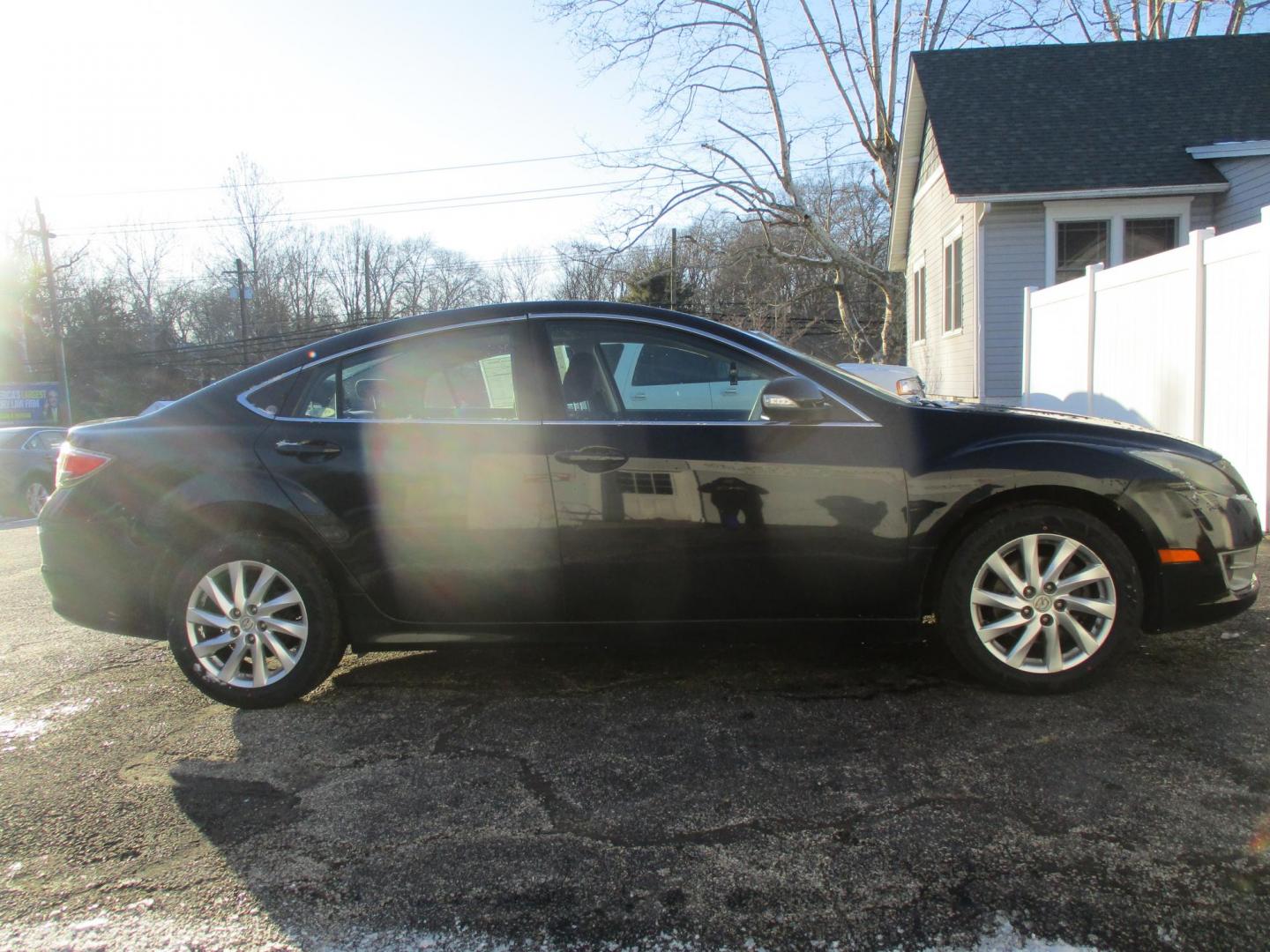 2011 BLACK Mazda MAZDA6 I Grand Touring (1YVHZ8CH6B5) with an 2.5L L4 DOHC 16V engine, 5-Speed Automatic transmission, located at 540a Delsea Drive, Sewell, NJ, 08080, (987) 867-5309, 39.752560, -75.111206 - Photo#5
