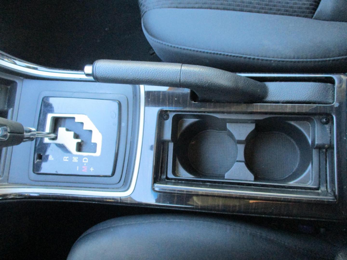 2011 BLACK Mazda MAZDA6 I Grand Touring (1YVHZ8CH6B5) with an 2.5L L4 DOHC 16V engine, 5-Speed Automatic transmission, located at 540a Delsea Drive, Sewell, NJ, 08080, (987) 867-5309, 39.752560, -75.111206 - Photo#21