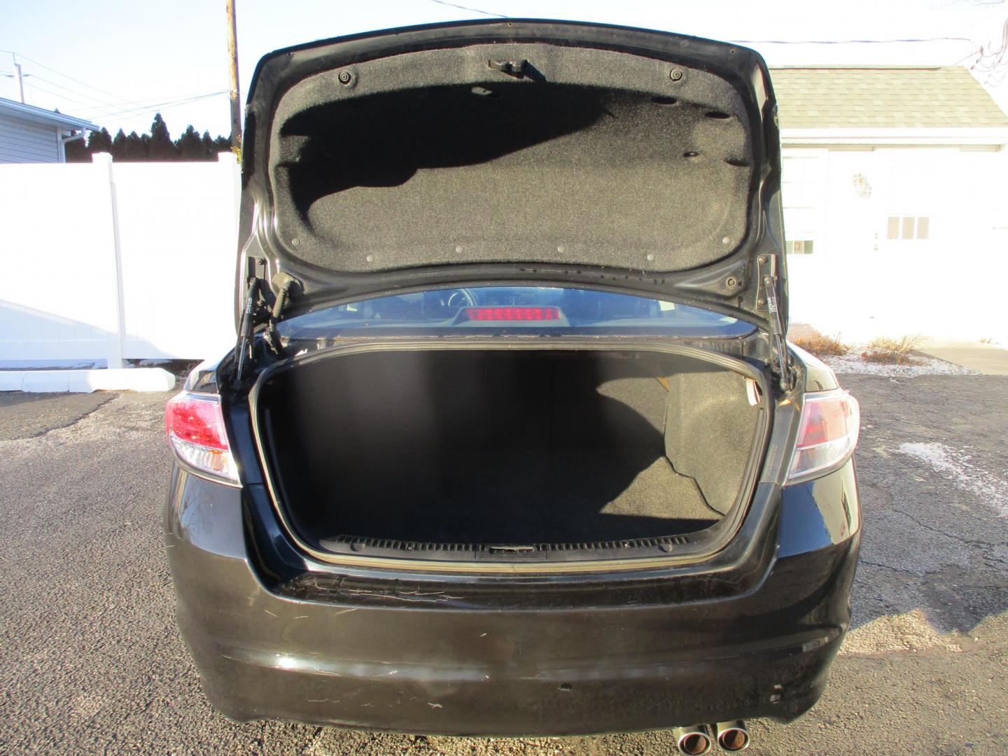 2011 BLACK Mazda MAZDA6 I Grand Touring (1YVHZ8CH6B5) with an 2.5L L4 DOHC 16V engine, 5-Speed Automatic transmission, located at 540a Delsea Drive, Sewell, NJ, 08080, (987) 867-5309, 39.752560, -75.111206 - Photo#24