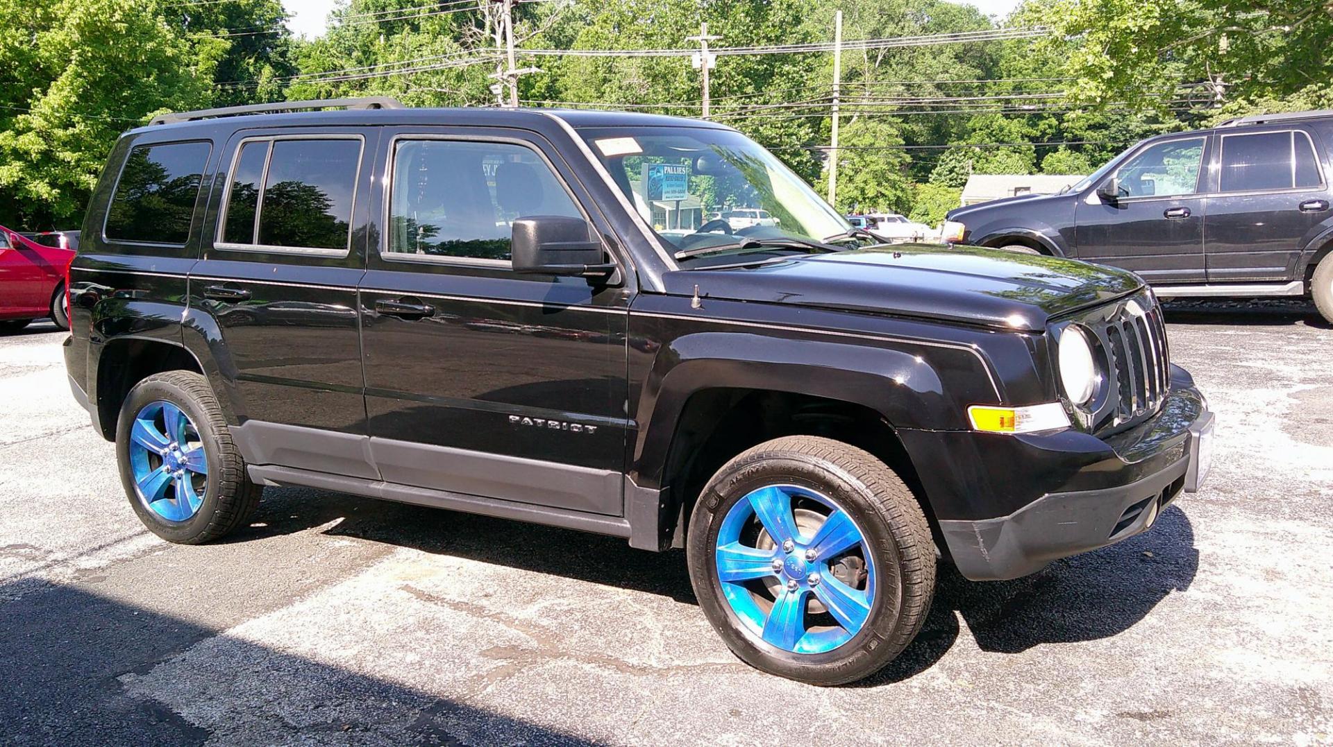2014 BLACK Jeep Patriot LATITUDE 4WD (1C4NJRFB9ED) with an 2.4L L4 DOHV 16V engine, AUTOMATIC transmission, located at 540a Delsea Drive, Sewell, NJ, 08080, (987) 867-5309, 39.752560, -75.111206 - Photo#9