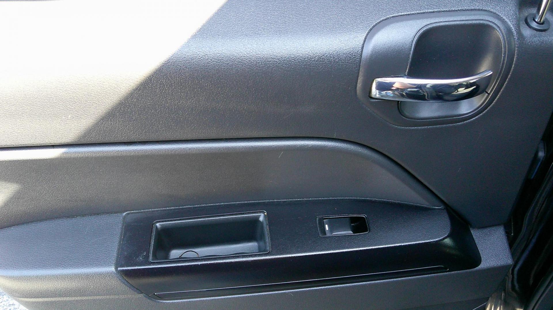 2014 BLACK Jeep Patriot LATITUDE 4WD (1C4NJRFB9ED) with an 2.4L L4 DOHV 16V engine, AUTOMATIC transmission, located at 540a Delsea Drive, Sewell, NJ, 08080, (987) 867-5309, 39.752560, -75.111206 - Photo#16