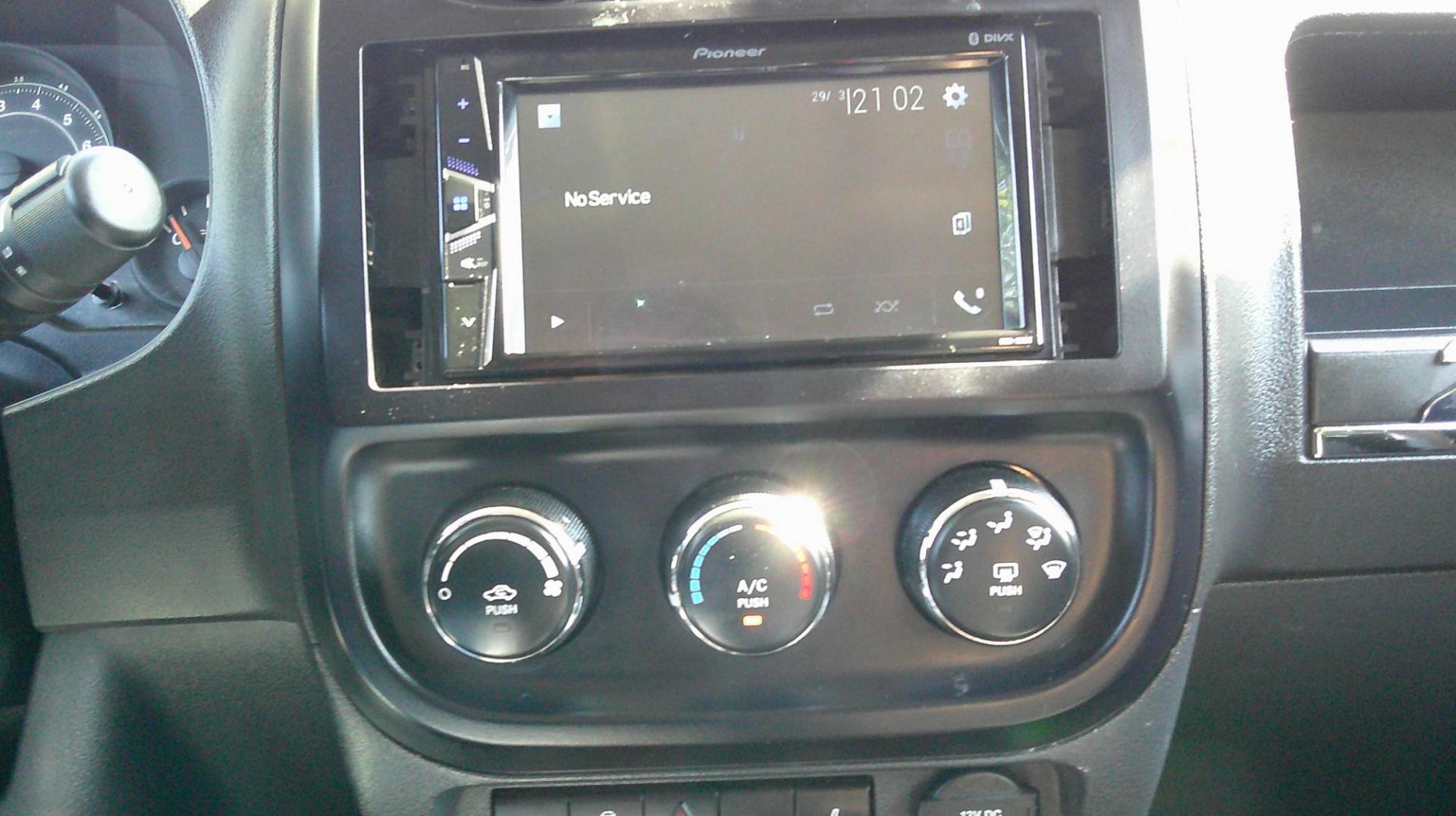 2014 BLACK Jeep Patriot LATITUDE 4WD (1C4NJRFB9ED) with an 2.4L L4 DOHV 16V engine, AUTOMATIC transmission, located at 540a Delsea Drive, Sewell, NJ, 08080, (987) 867-5309, 39.752560, -75.111206 - Photo#20