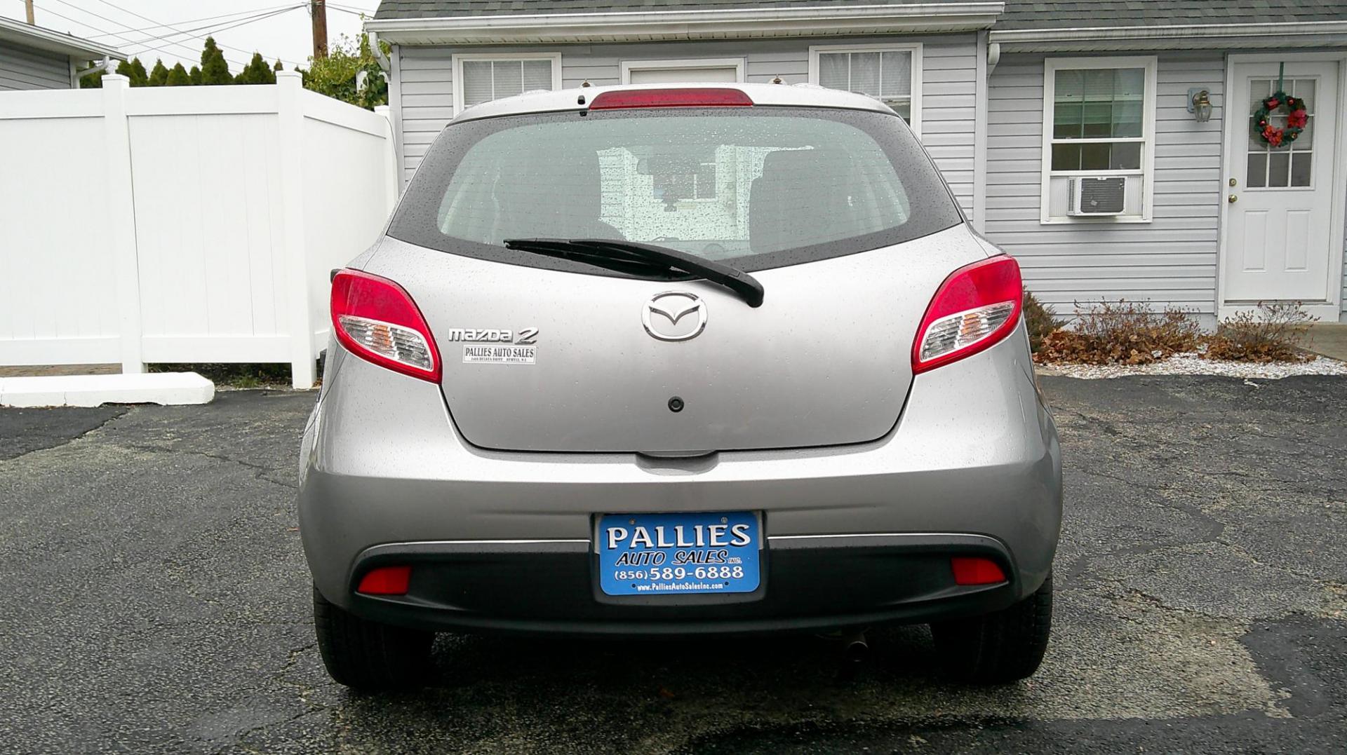 2012 SILVER Mazda MAZDA2 (JM1DE1KZ3C0) , AUTOMATIC transmission, located at 540a Delsea Drive, Sewell, NJ, 08080, (987) 867-5309, 39.752560, -75.111206 - Photo#3