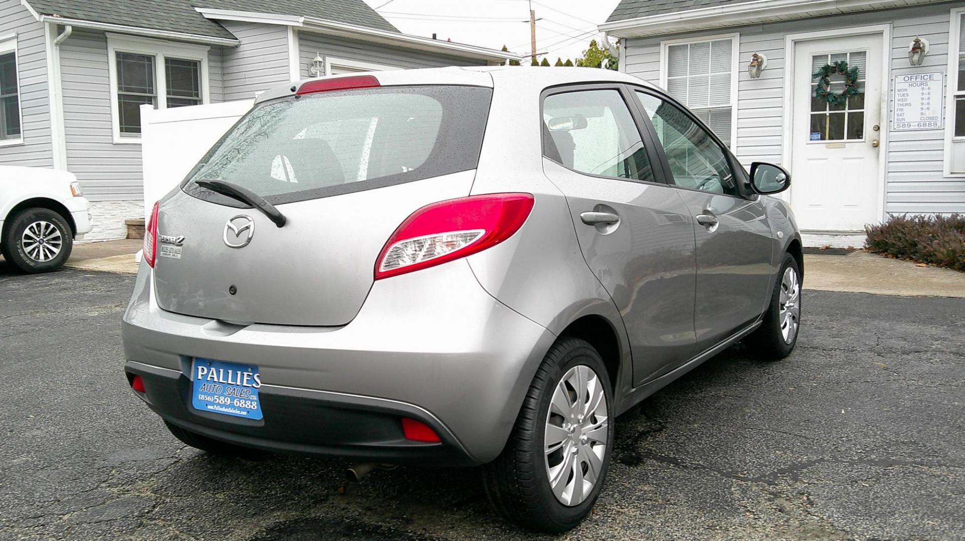 2012 SILVER Mazda MAZDA2 (JM1DE1KZ3C0) , AUTOMATIC transmission, located at 540a Delsea Drive, Sewell, NJ, 08080, (987) 867-5309, 39.752560, -75.111206 - Photo#5