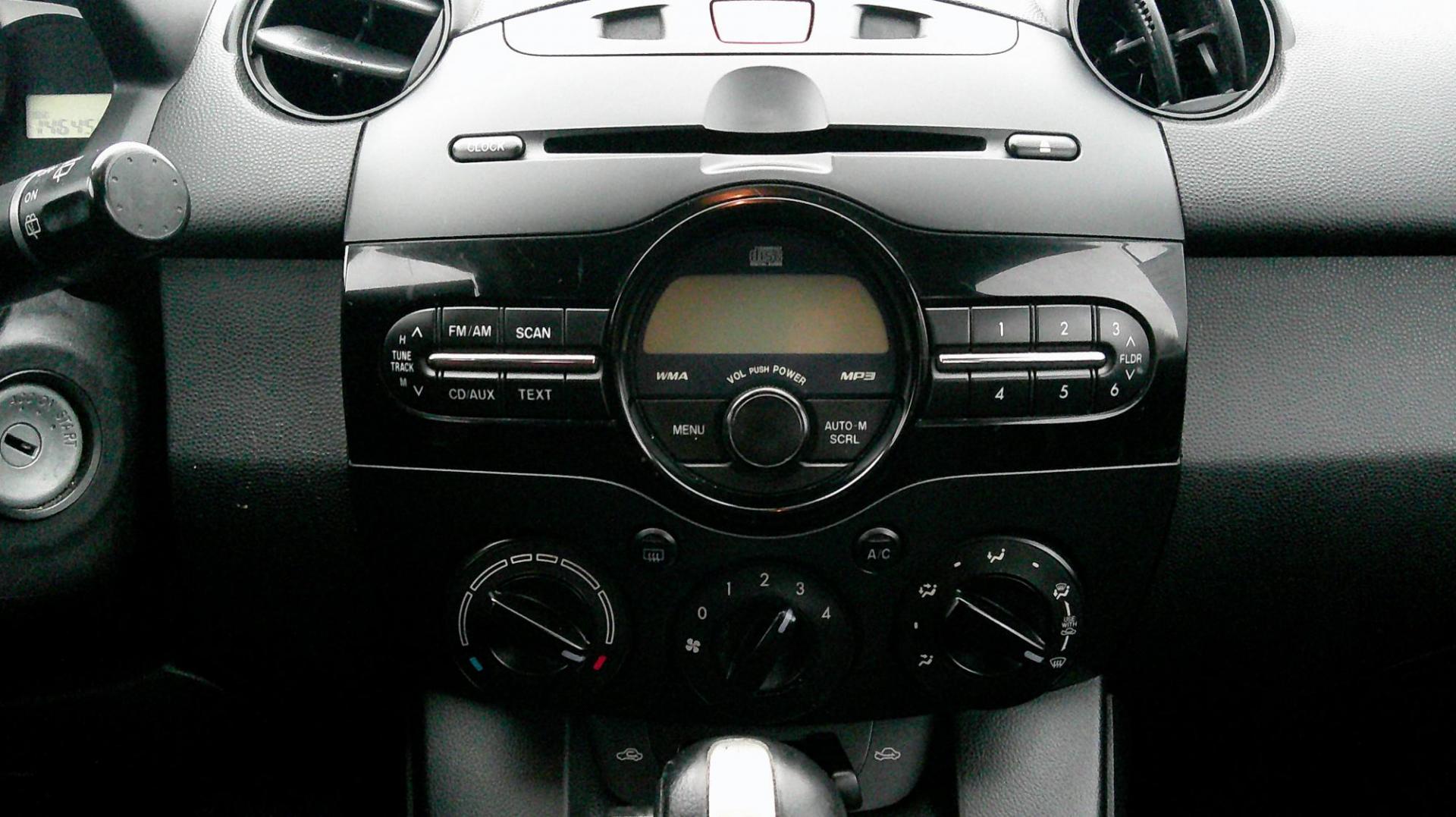 2012 SILVER Mazda MAZDA2 (JM1DE1KZ3C0) , AUTOMATIC transmission, located at 540a Delsea Drive, Sewell, NJ, 08080, (987) 867-5309, 39.752560, -75.111206 - Photo#18