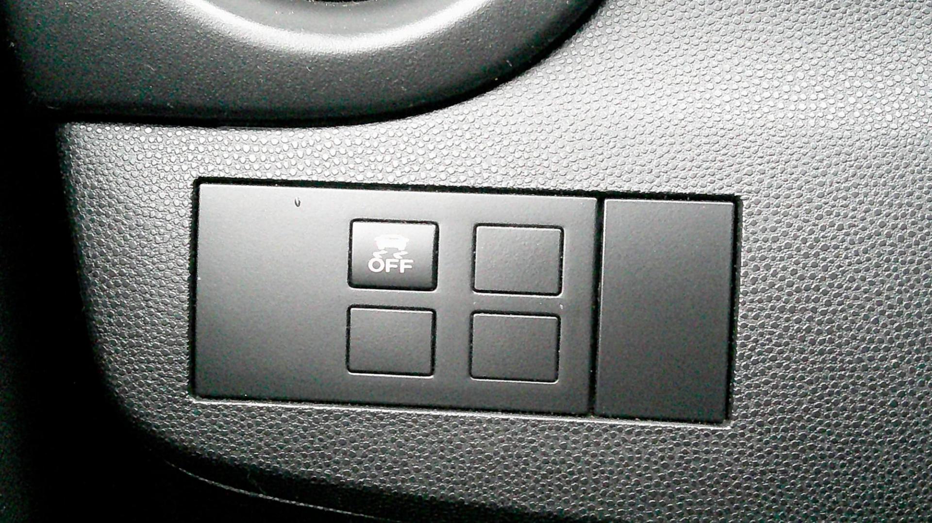 2012 SILVER Mazda MAZDA2 (JM1DE1KZ3C0) , AUTOMATIC transmission, located at 540a Delsea Drive, Sewell, NJ, 08080, (987) 867-5309, 39.752560, -75.111206 - Photo#21