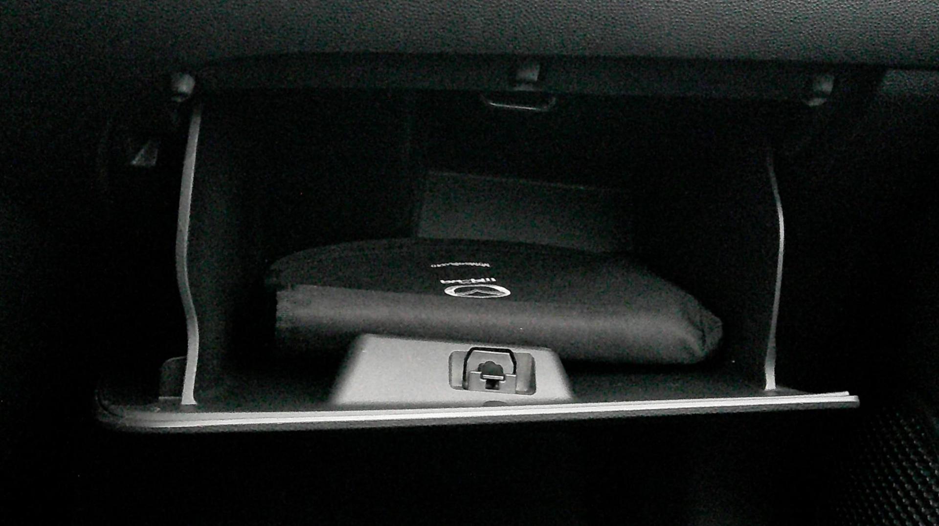 2012 SILVER Mazda MAZDA2 (JM1DE1KZ3C0) , AUTOMATIC transmission, located at 540a Delsea Drive, Sewell, NJ, 08080, (987) 867-5309, 39.752560, -75.111206 - Photo#22