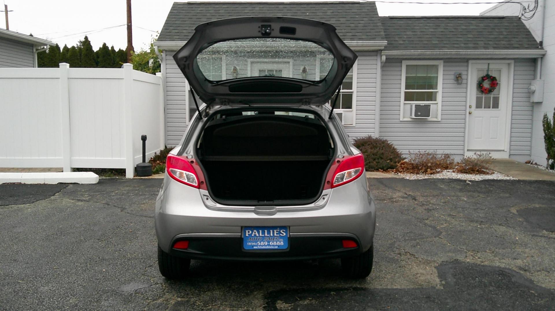 2012 SILVER Mazda MAZDA2 (JM1DE1KZ3C0) , AUTOMATIC transmission, located at 540a Delsea Drive, Sewell, NJ, 08080, (987) 867-5309, 39.752560, -75.111206 - Photo#23