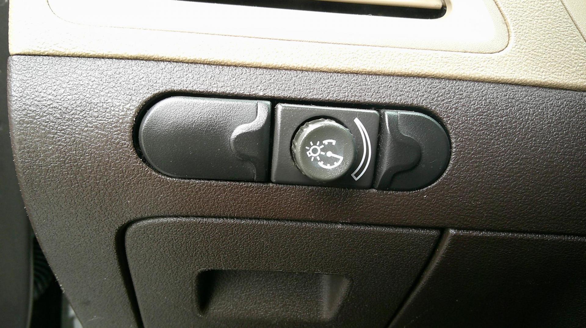 2010 BROWN Chevrolet Malibu LT (1G1ZC5EB3A4) with an 2.4L L4 DOHV 16V engine, 6-SPEED AUTOMATIC transmission, located at 540a Delsea Drive, Sewell, NJ, 08080, (987) 867-5309, 39.752560, -75.111206 - Photo#19