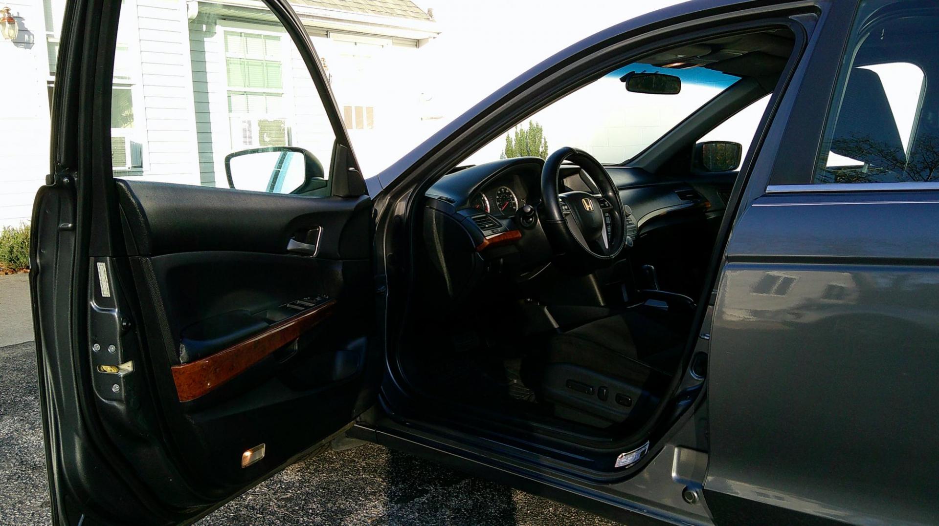 2011 GRAY Honda Accord (1HGCP2F76BA) , located at 540a Delsea Drive, Sewell, NJ, 08080, (987) 867-5309, 39.752560, -75.111206 - Photo#8