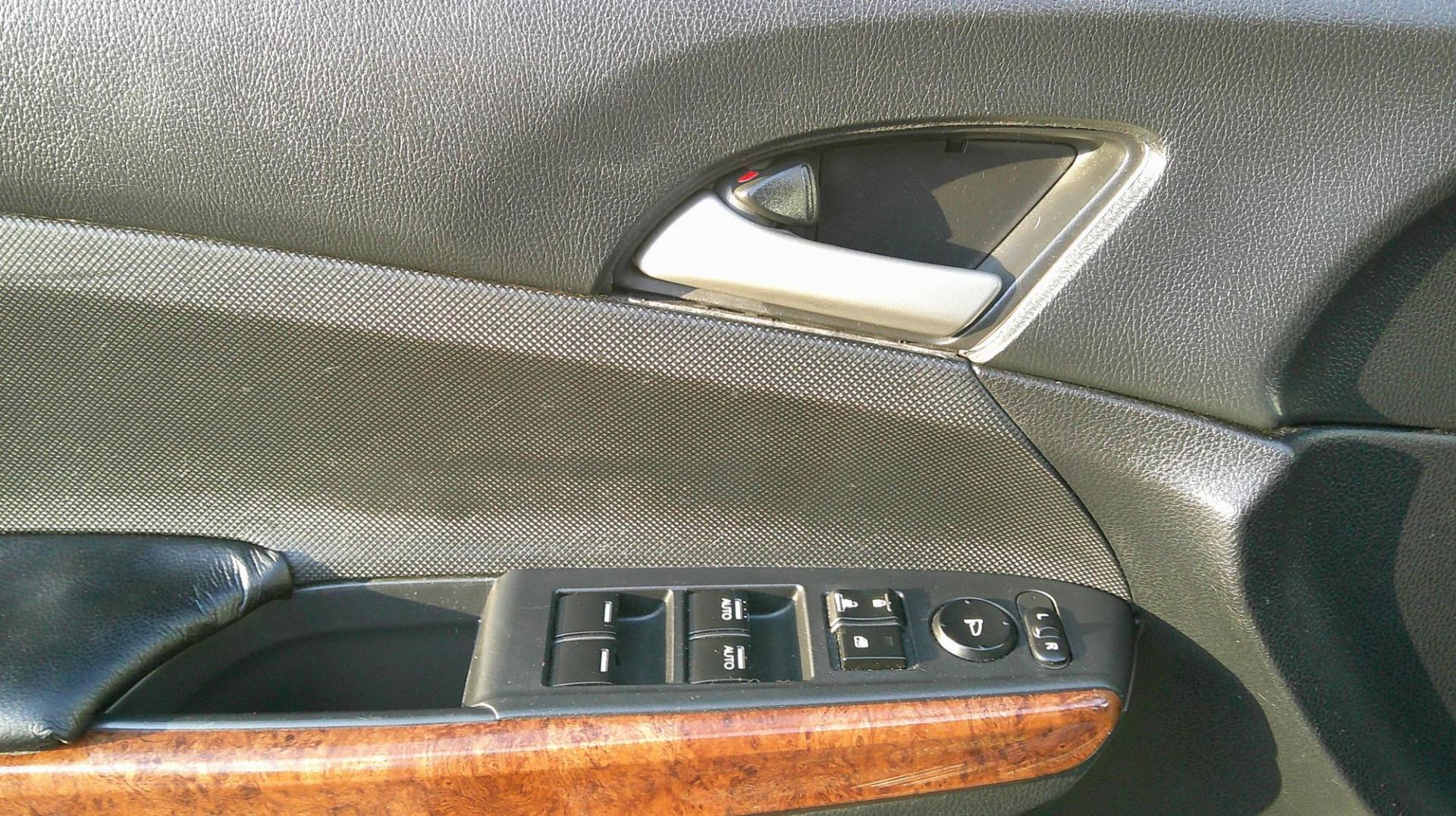 2011 GRAY Honda Accord (1HGCP2F76BA) , located at 540a Delsea Drive, Sewell, NJ, 08080, (987) 867-5309, 39.752560, -75.111206 - Photo#9