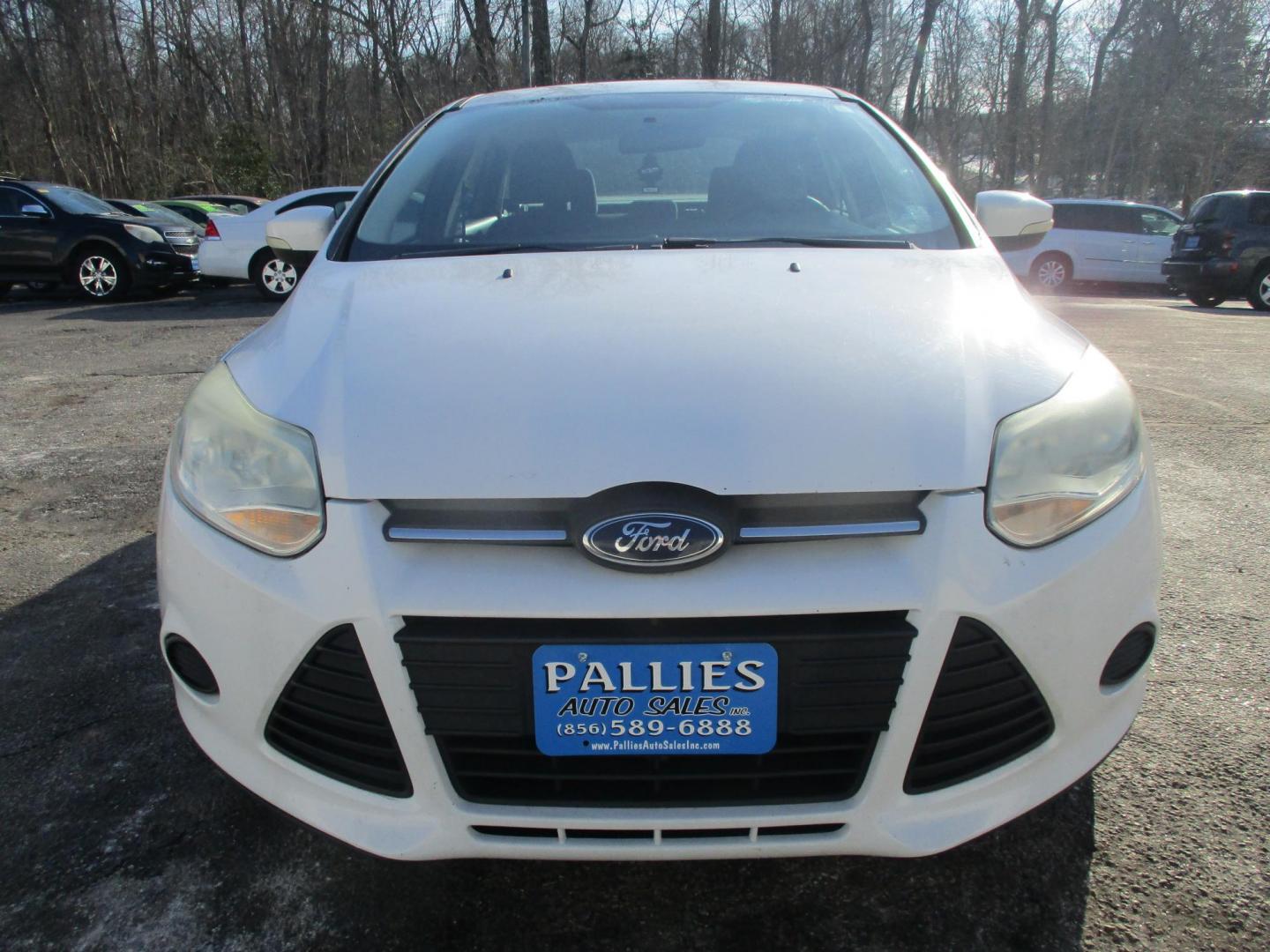 2014 WHITE Ford Focus SE Sedan (1FADP3F28EL) with an 2.0L L4 DOHC 16V engine, located at 540a Delsea Drive, Sewell, NJ, 08080, (987) 867-5309, 39.752560, -75.111206 - Photo#9