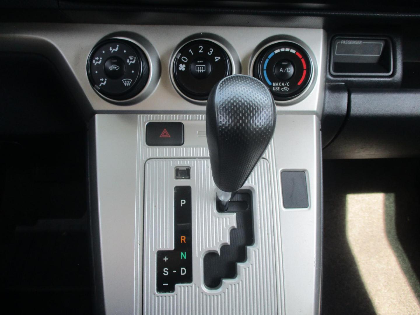 2009 SILVER Scion xB Wagon (JTLKE50E491) with an 2.4L L4 DOHC 16V engine, located at 540a Delsea Drive, Sewell, NJ, 08080, (987) 867-5309, 39.752560, -75.111206 - Photo#19