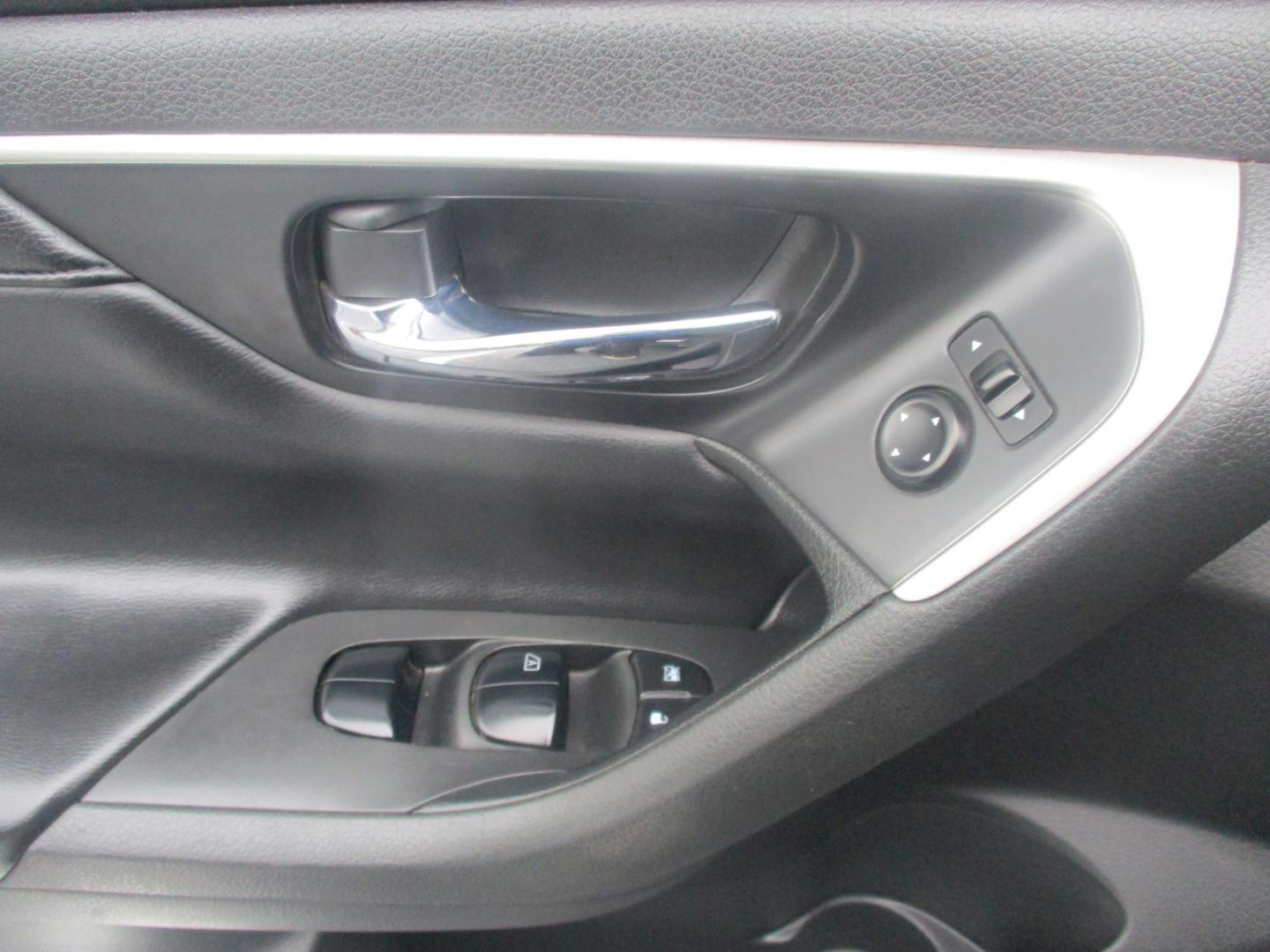 2015 BLACK Nissan Altima (1N4AL3AP8FC) , AUTOMATIC transmission, located at 540a Delsea Drive, Sewell, NJ, 08080, (987) 867-5309, 39.752560, -75.111206- Photo#10