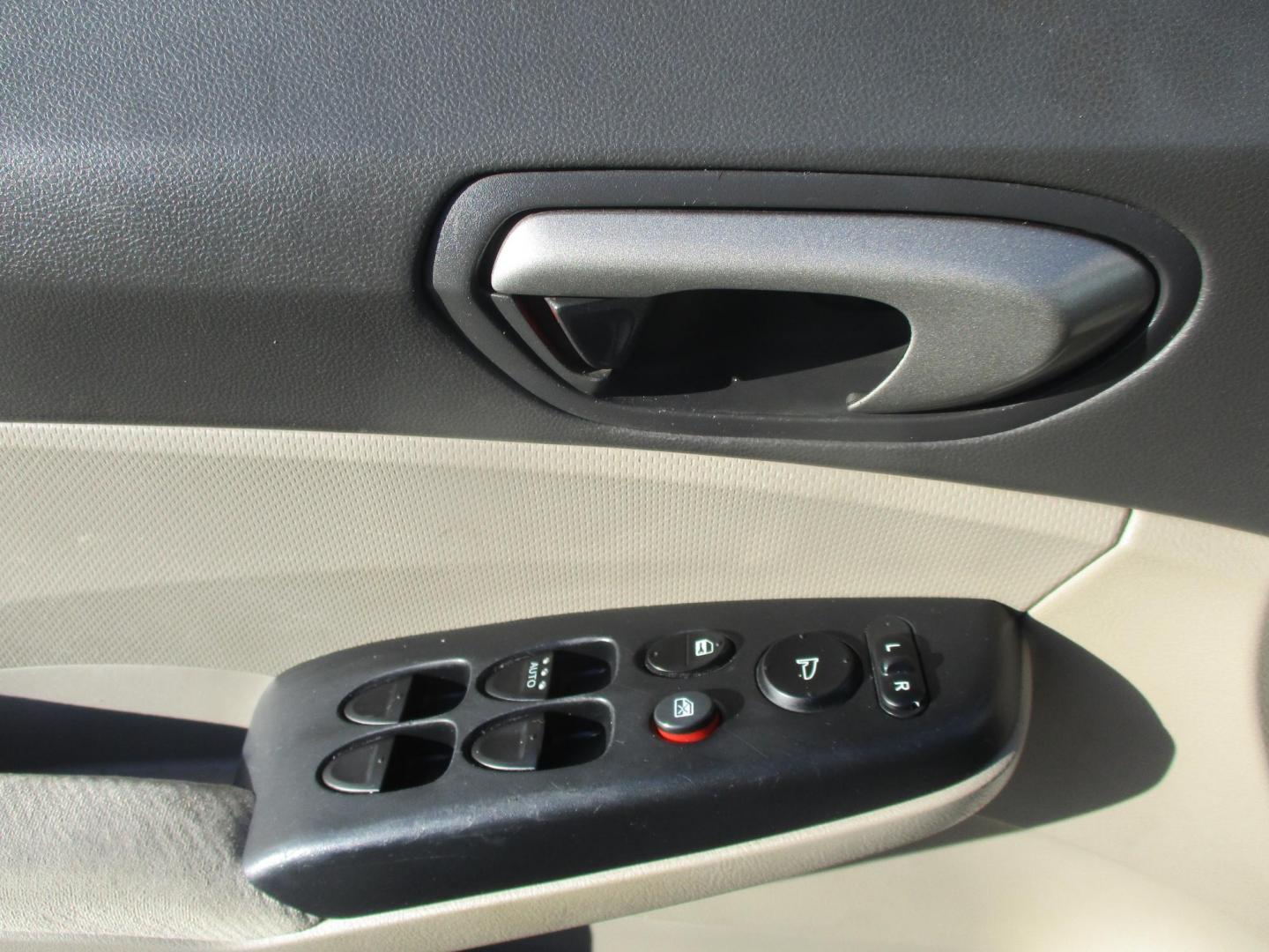 2011 WHITE Honda Civic (2HGFA1F59BH) , located at 540a Delsea Drive, Sewell, NJ, 08080, (987) 867-5309, 39.752560, -75.111206 - Photo#10