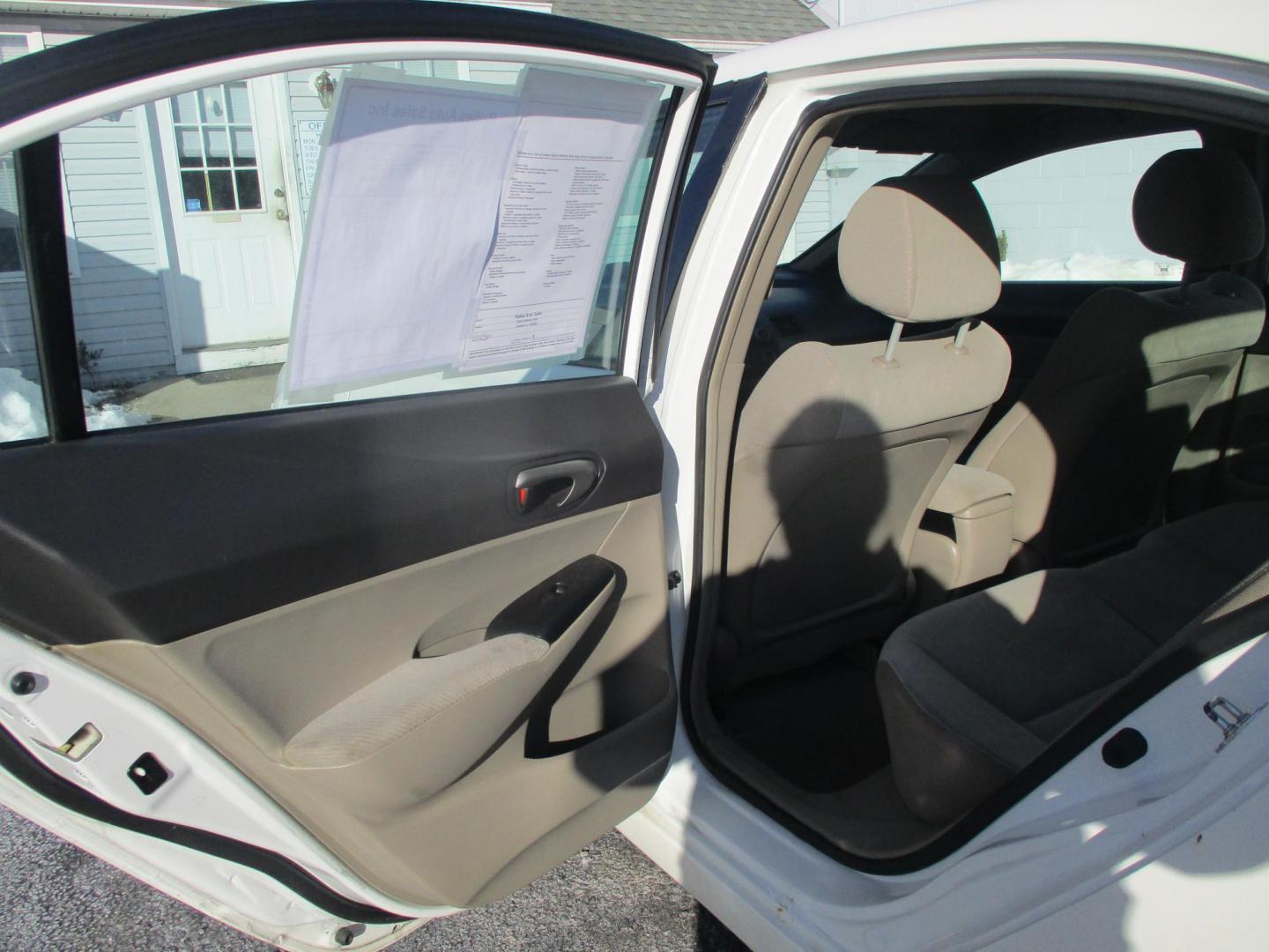 2011 WHITE Honda Civic (2HGFA1F59BH) , located at 540a Delsea Drive, Sewell, NJ, 08080, (987) 867-5309, 39.752560, -75.111206 - Photo#12