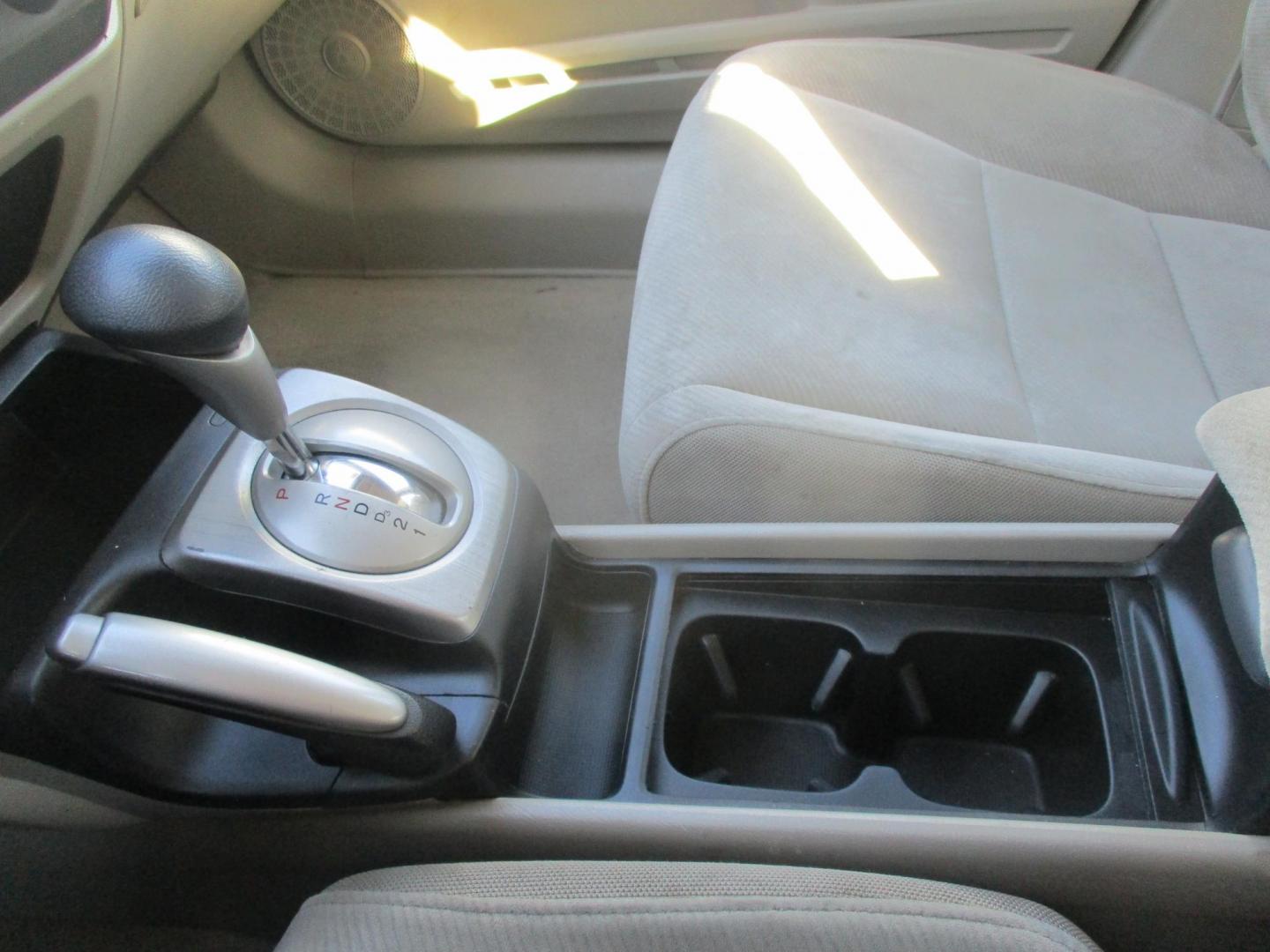 2011 WHITE Honda Civic (2HGFA1F59BH) , located at 540a Delsea Drive, Sewell, NJ, 08080, (987) 867-5309, 39.752560, -75.111206 - Photo#19