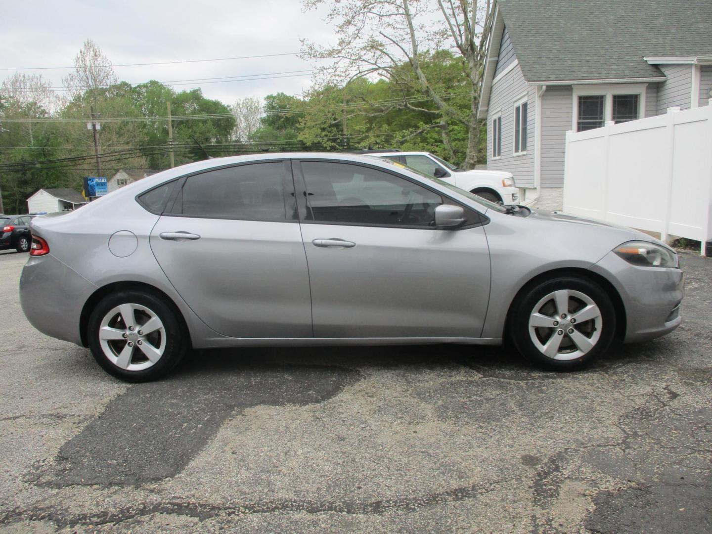 2015 SILVER Dodge Dart SXT (1C3CDFBB3FD) with an 2.4L L4 DOHC 16V engine, AUTOMATIC transmission, located at 540a Delsea Drive, Sewell, NJ, 08080, (987) 867-5309, 39.752560, -75.111206 - Photo#7