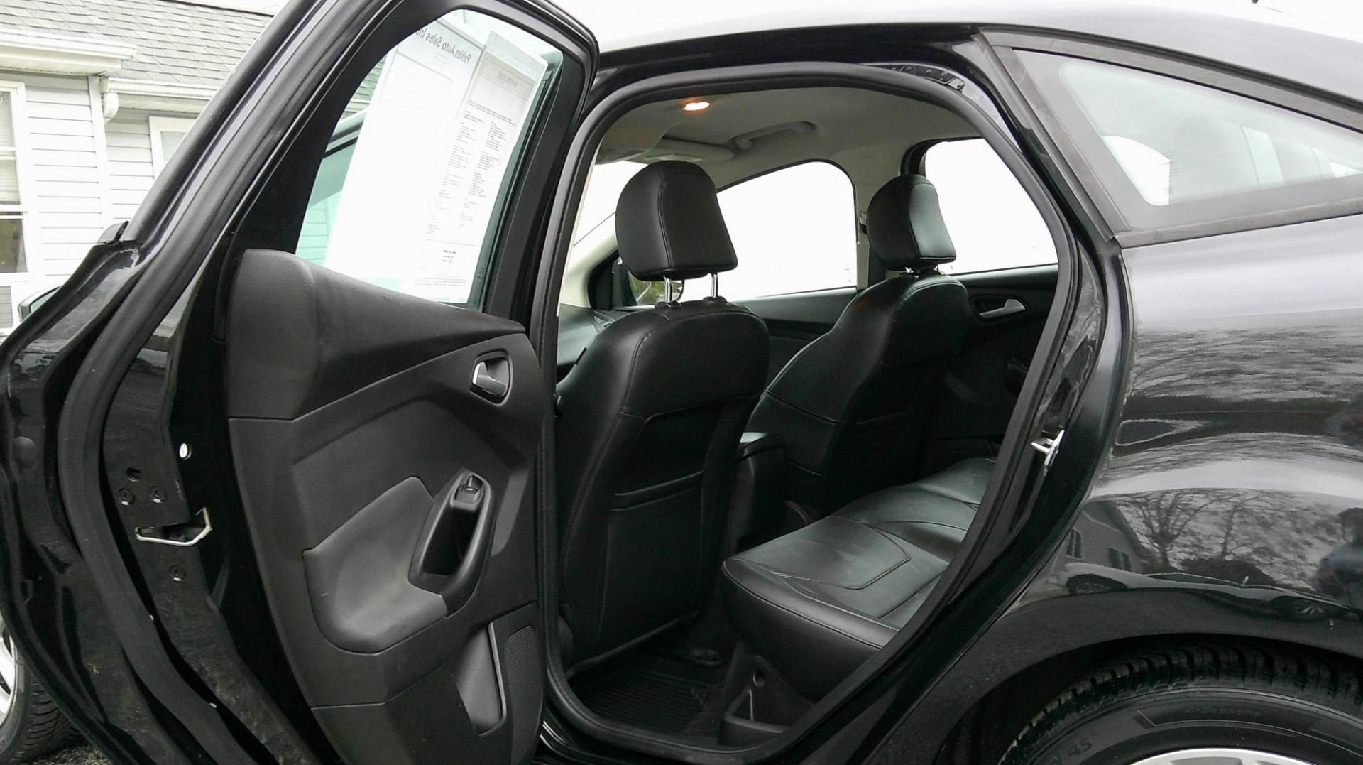 2015 BLACK Ford Focus (1FADP3F24FL) , AUTOMATIC transmission, located at 540a Delsea Drive, Sewell, NJ, 08080, (987) 867-5309, 39.752560, -75.111206 - Photo#13