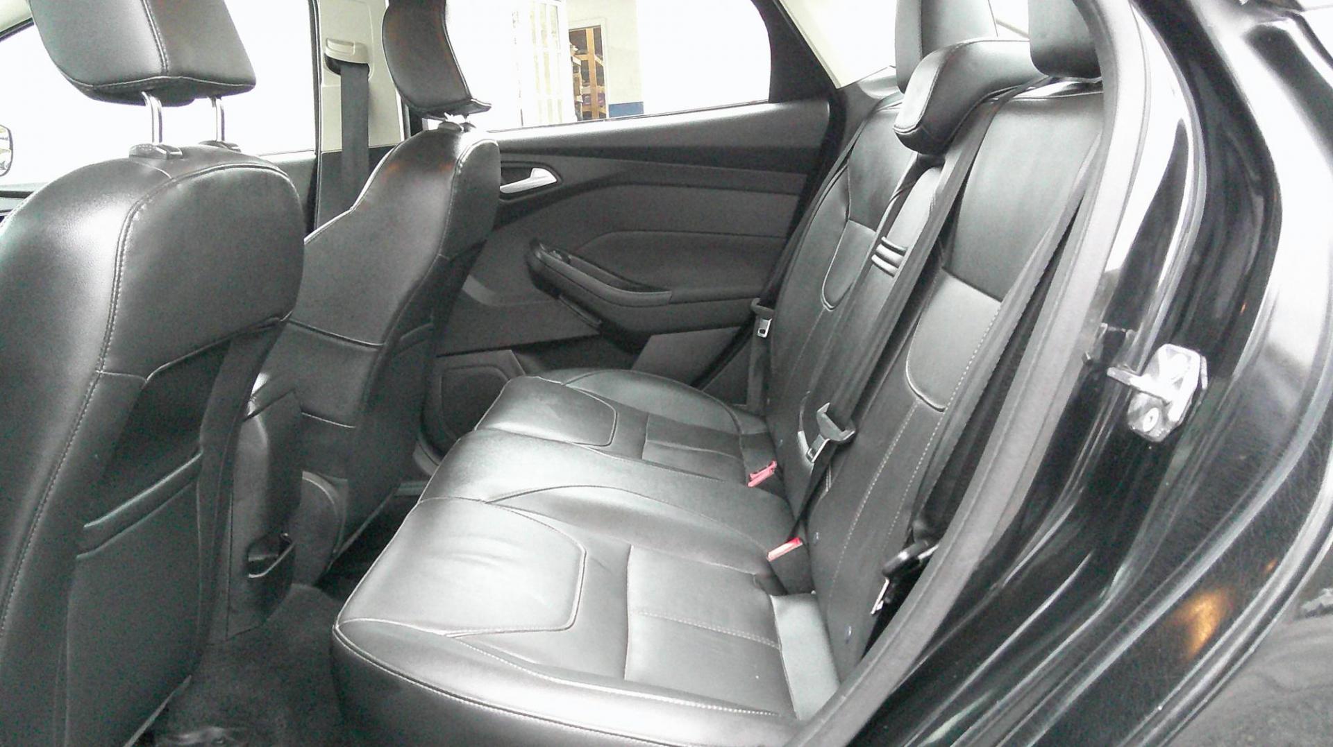 2015 BLACK Ford Focus (1FADP3F24FL) , AUTOMATIC transmission, located at 540a Delsea Drive, Sewell, NJ, 08080, (987) 867-5309, 39.752560, -75.111206 - Photo#15