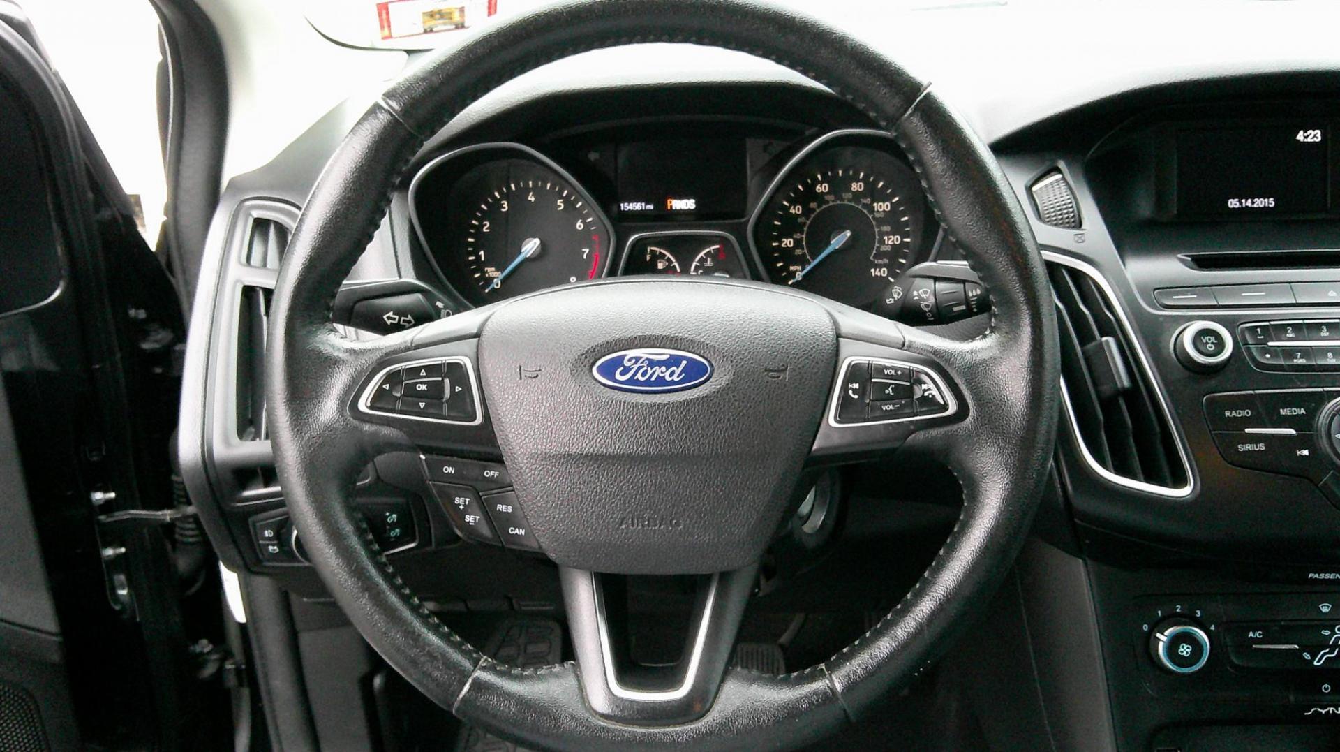 2015 BLACK Ford Focus (1FADP3F24FL) , AUTOMATIC transmission, located at 540a Delsea Drive, Sewell, NJ, 08080, (987) 867-5309, 39.752560, -75.111206 - Photo#16