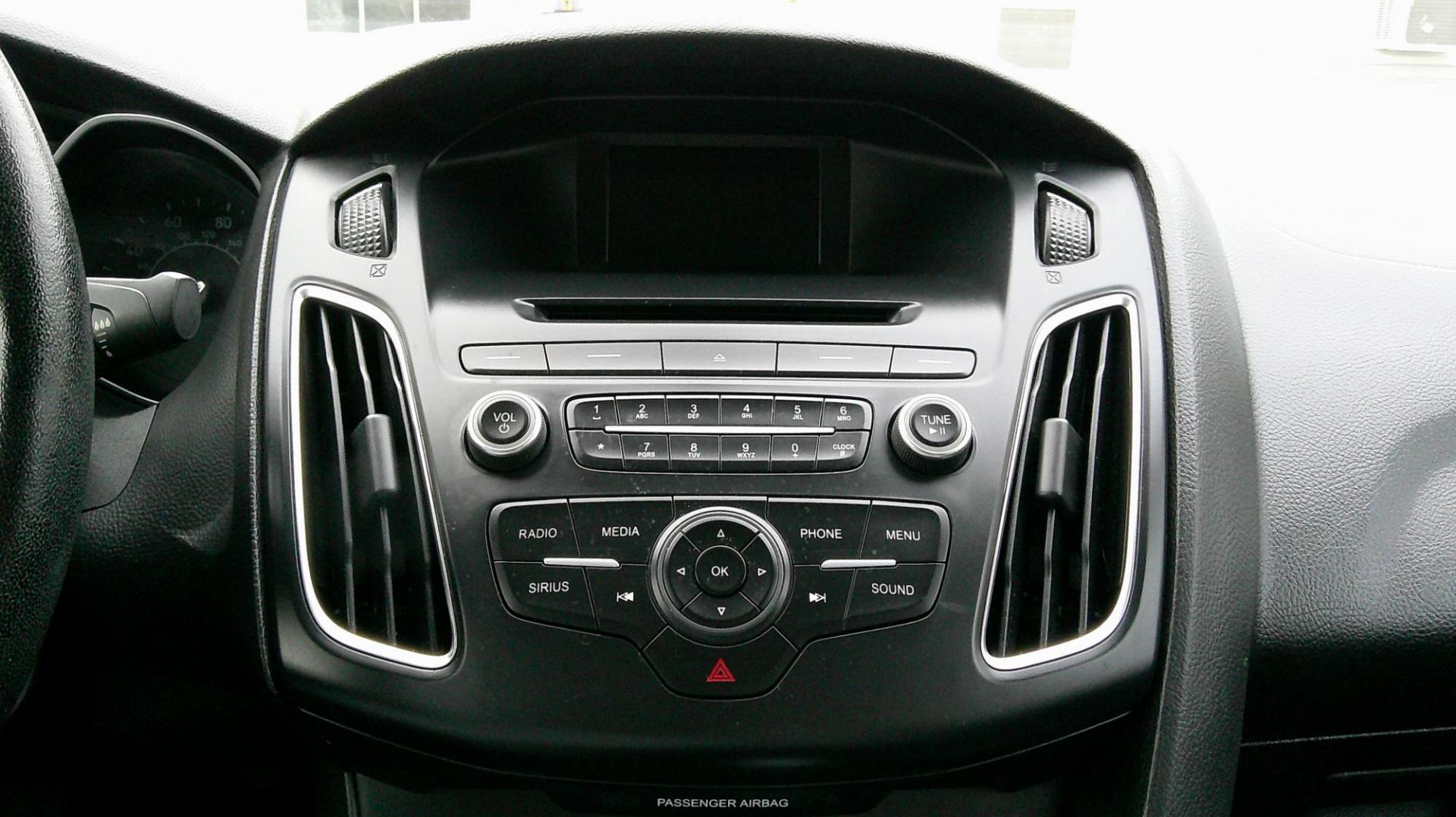 2015 BLACK Ford Focus (1FADP3F24FL) , AUTOMATIC transmission, located at 540a Delsea Drive, Sewell, NJ, 08080, (987) 867-5309, 39.752560, -75.111206 - Photo#20