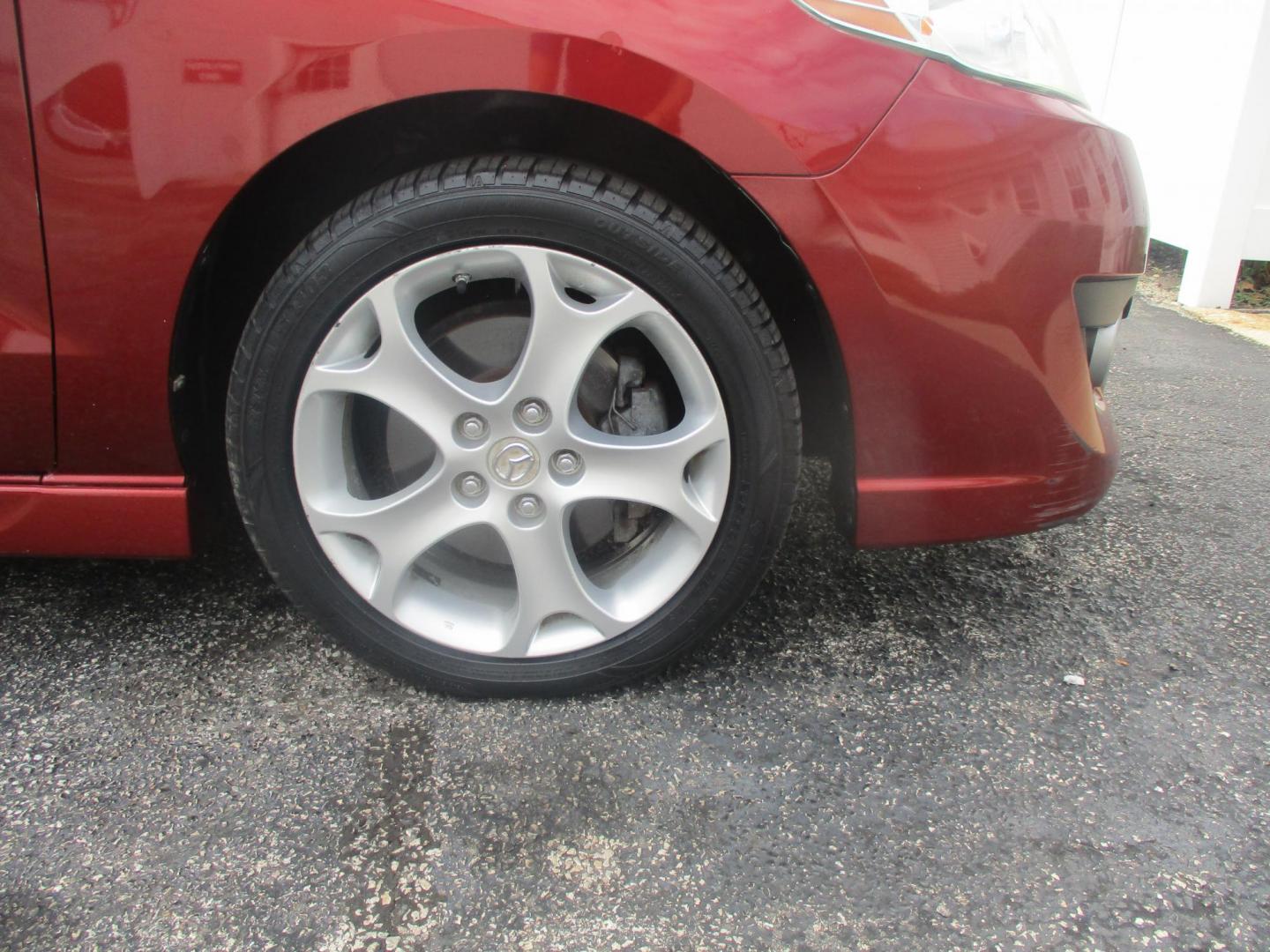 2010 RED Mazda MAZDA5 Grand Touring (JM1CR2WL5A0) with an 2.3L L4 DOHC 16V engine, AUTOMATIC transmission, located at 540a Delsea Drive, Sewell, NJ, 08080, (987) 867-5309, 39.752560, -75.111206 - Photo#13