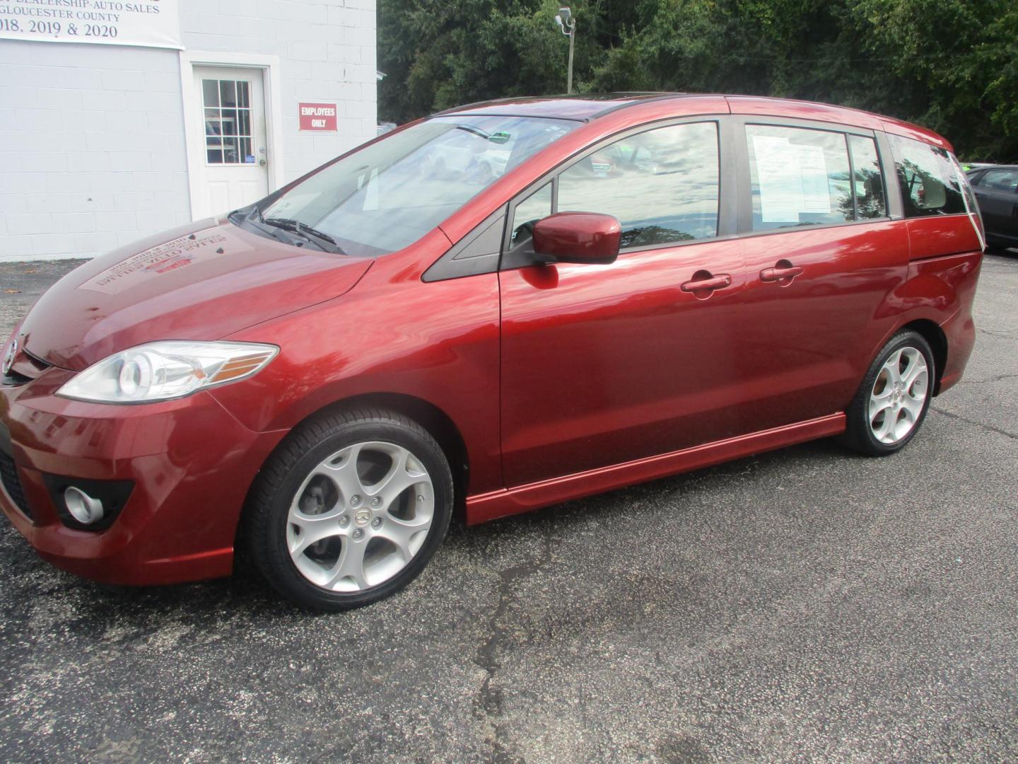 2010 RED Mazda MAZDA5 Grand Touring (JM1CR2WL5A0) with an 2.3L L4 DOHC 16V engine, AUTOMATIC transmission, located at 540a Delsea Drive, Sewell, NJ, 08080, (987) 867-5309, 39.752560, -75.111206 - Photo#0