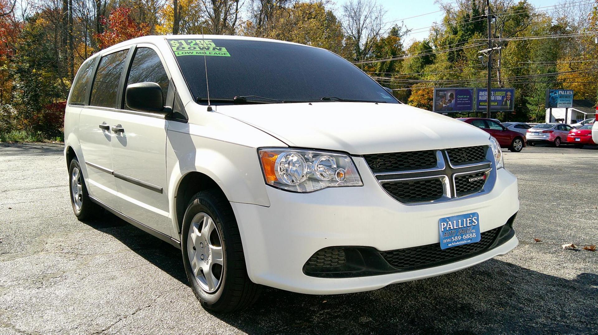2013 WHITE Dodge Grand Caravan SE (2C4RDGBG6DR) with an 3.6L V6 DOHC 24V engine, 6-Speed Automatic transmission, located at 540a Delsea Drive, Sewell, NJ, 08080, (987) 867-5309, 39.752560, -75.111206 - Photo#7