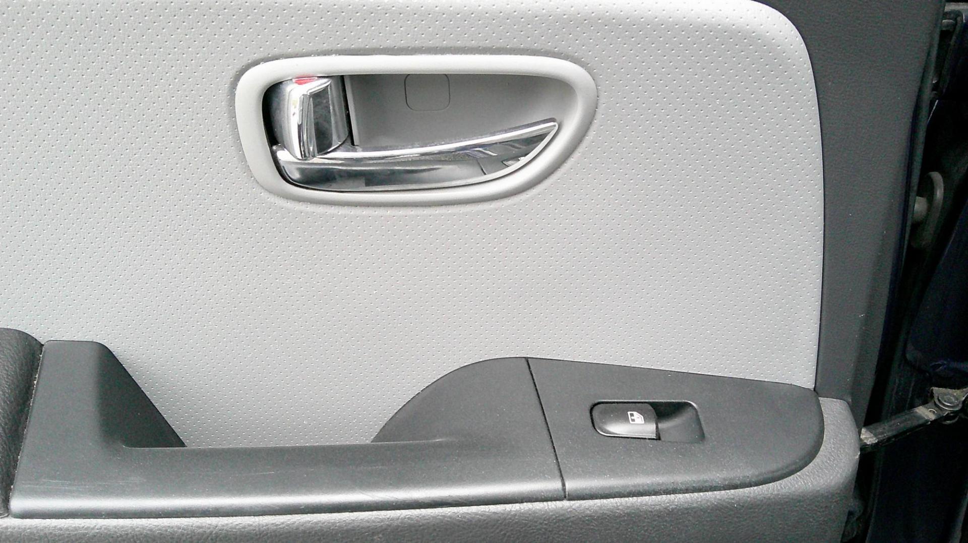 2010 BLUE Hyundai Elantra GLS (KMHDU4AD1AU) with an 2.0L L4 DOHC 16V engine, located at 540a Delsea Drive, Sewell, NJ, 08080, (987) 867-5309, 39.752560, -75.111206 - Photo#12