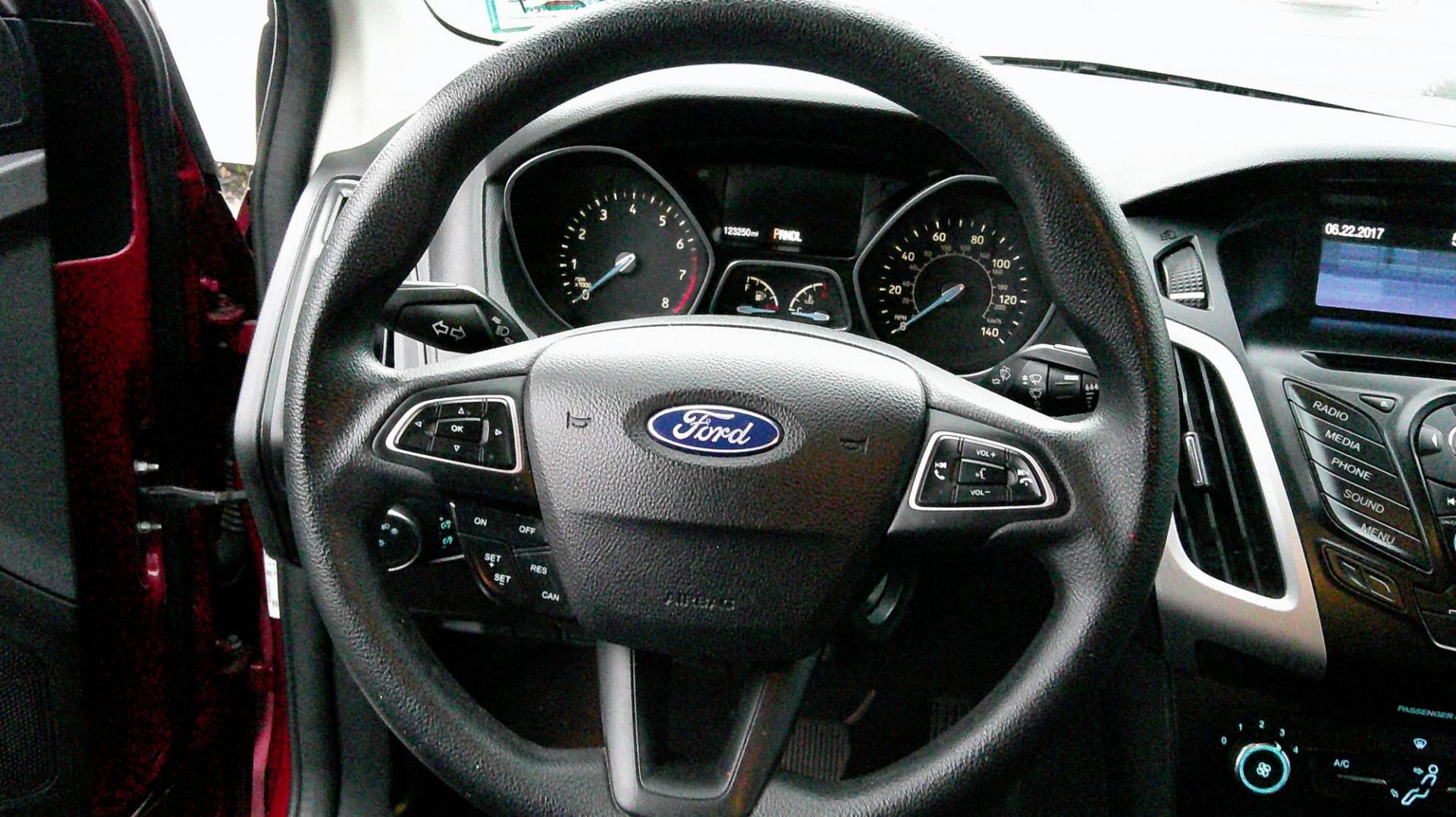2015 RED Ford Focus SE Sedan (1FADP3F25FL) with an 2.0L L4 DOHC 16V engine, located at 540a Delsea Drive, Sewell, NJ, 08080, (987) 867-5309, 39.752560, -75.111206 - Photo#15