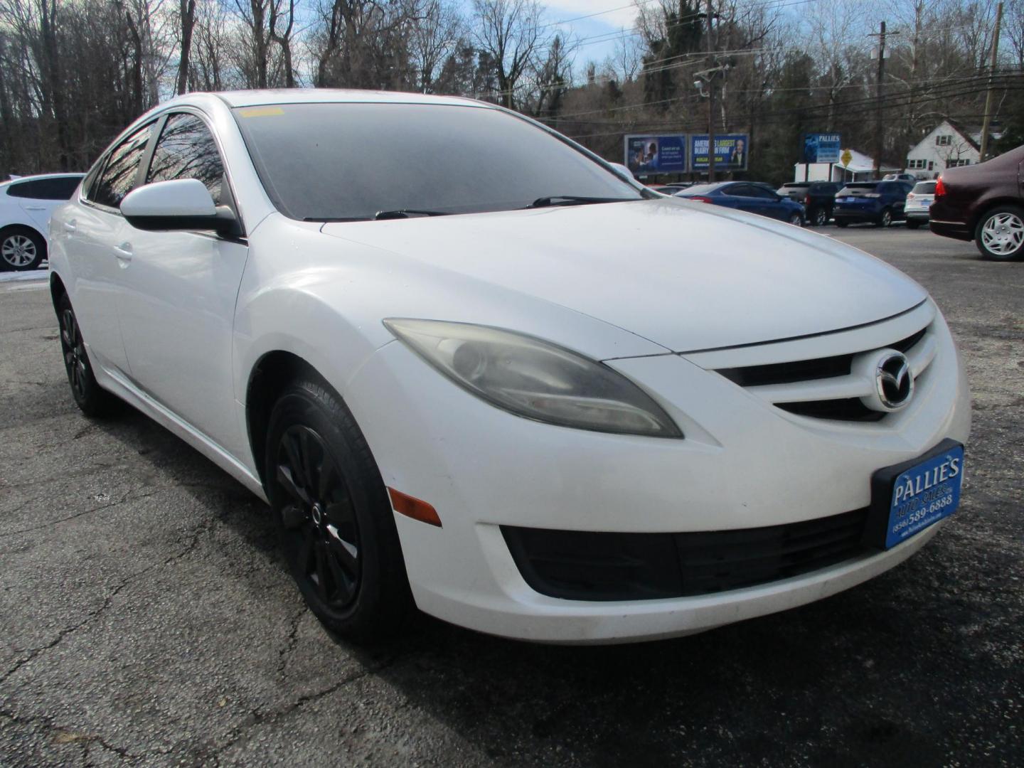 2011 WHITE Mazda MAZDA6 I Touring (1YVHZ8BH4B5) with an 2.5L L4 DOHC 16V engine, AUTOMATIC transmission, located at 540a Delsea Drive, Sewell, NJ, 08080, (987) 867-5309, 39.752560, -75.111206 - Photo#7