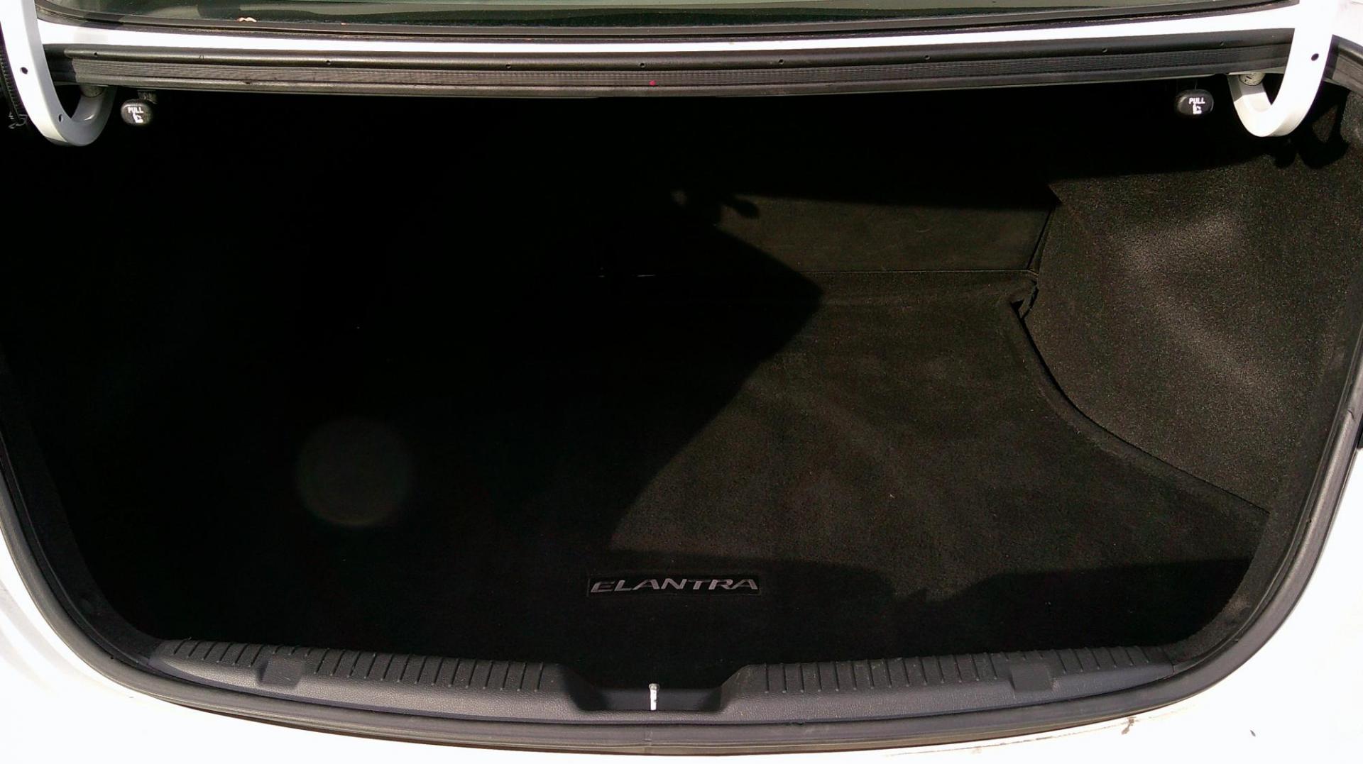 2013 WHITE Hyundai Elantra Limited (5NPDH4AE9DH) with an 1.8L L4 DOHC 16V engine, 6-Speed Automatic transmission, located at 540a Delsea Drive, Sewell, NJ, 08080, (987) 867-5309, 39.752560, -75.111206 - Photo#23