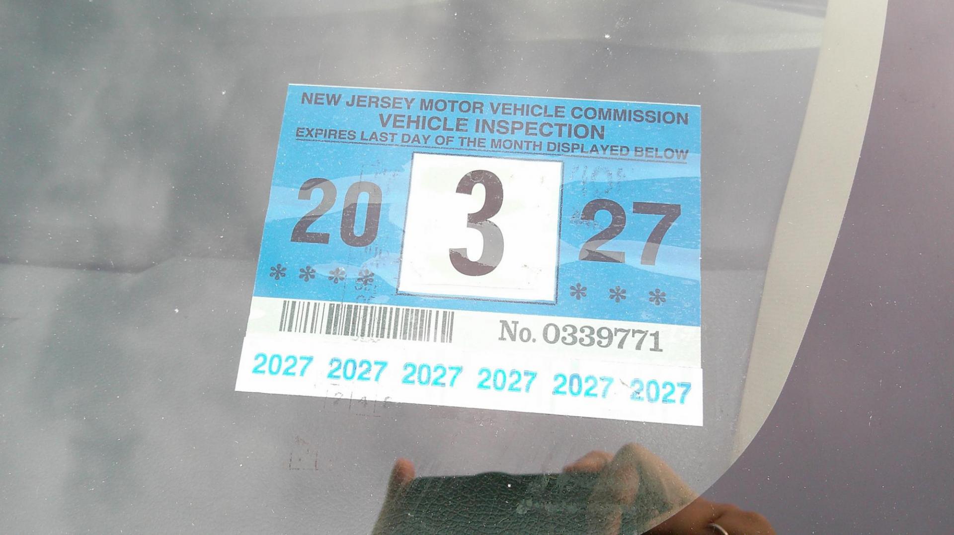 2013 WHITE Hyundai Elantra Limited (5NPDH4AE9DH) with an 1.8L L4 DOHC 16V engine, 6-Speed Automatic transmission, located at 540a Delsea Drive, Sewell, NJ, 08080, (987) 867-5309, 39.752560, -75.111206 - Photo#25