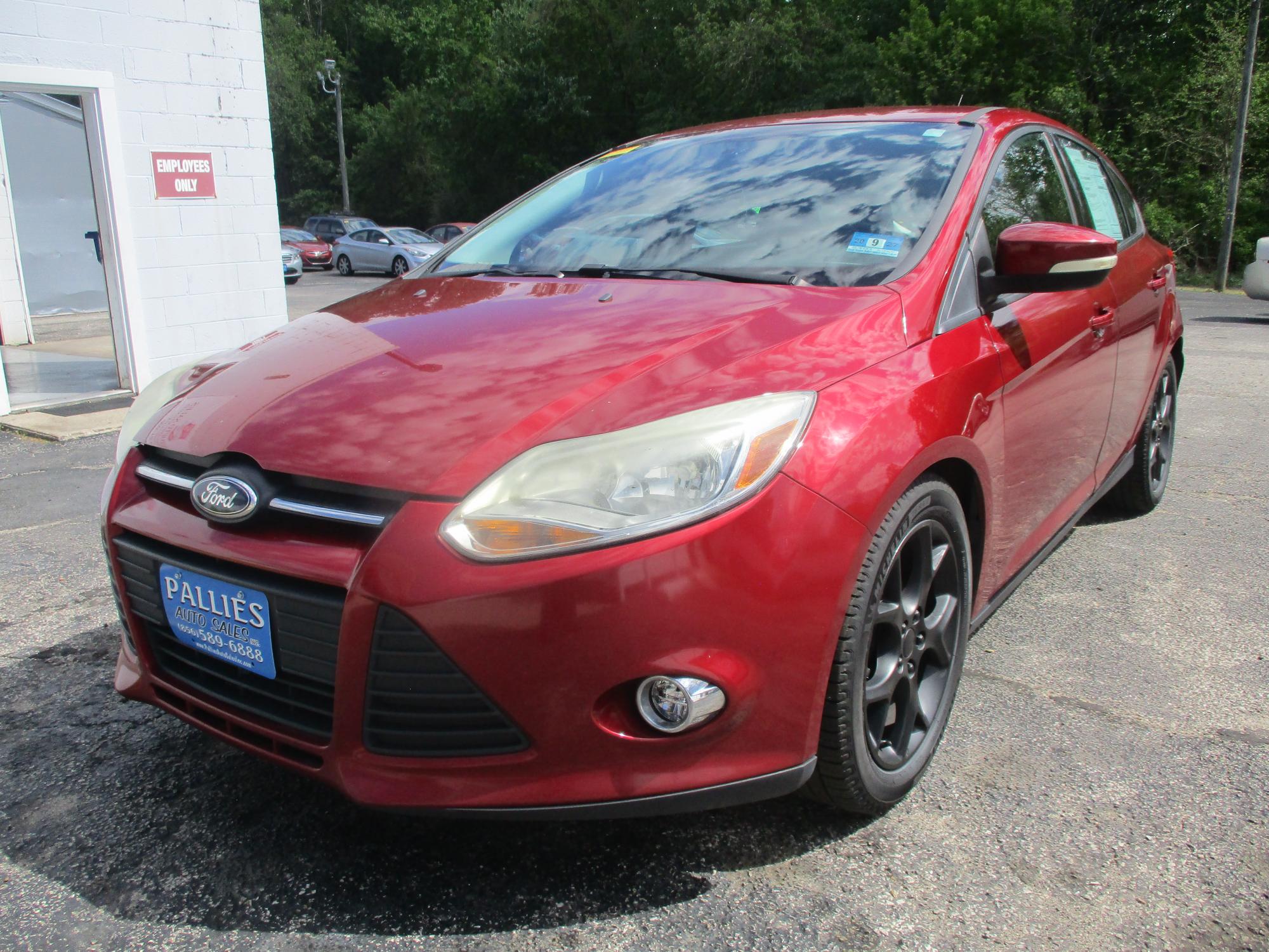 photo of 2014 Ford Focus SE Hatch
