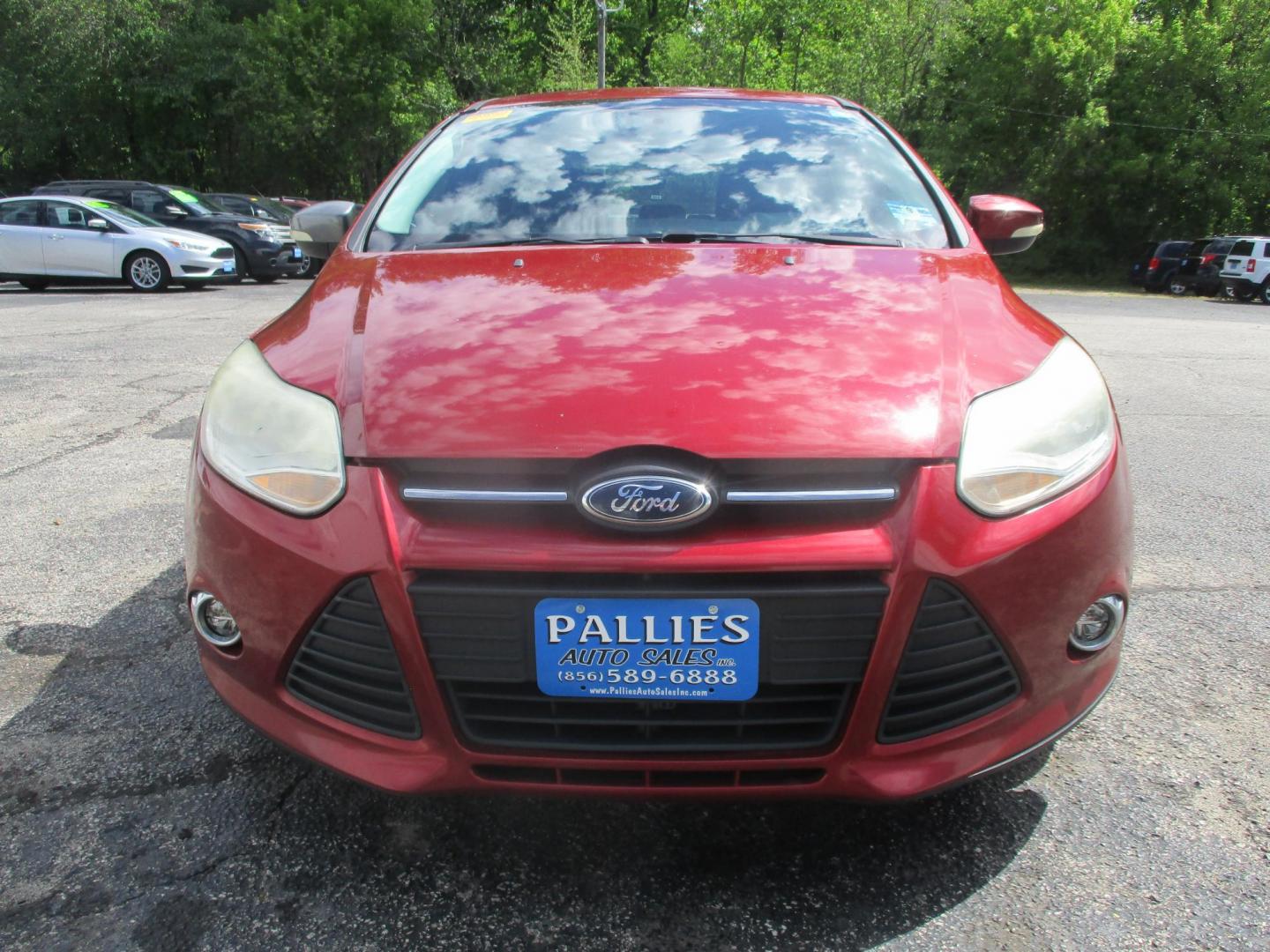 2014 RED Ford Focus SE Hatch (1FADP3K24EL) with an 2.0L L4 DOHC 16V engine, located at 540a Delsea Drive, Sewell, NJ, 08080, (987) 867-5309, 39.752560, -75.111206 - Photo#9