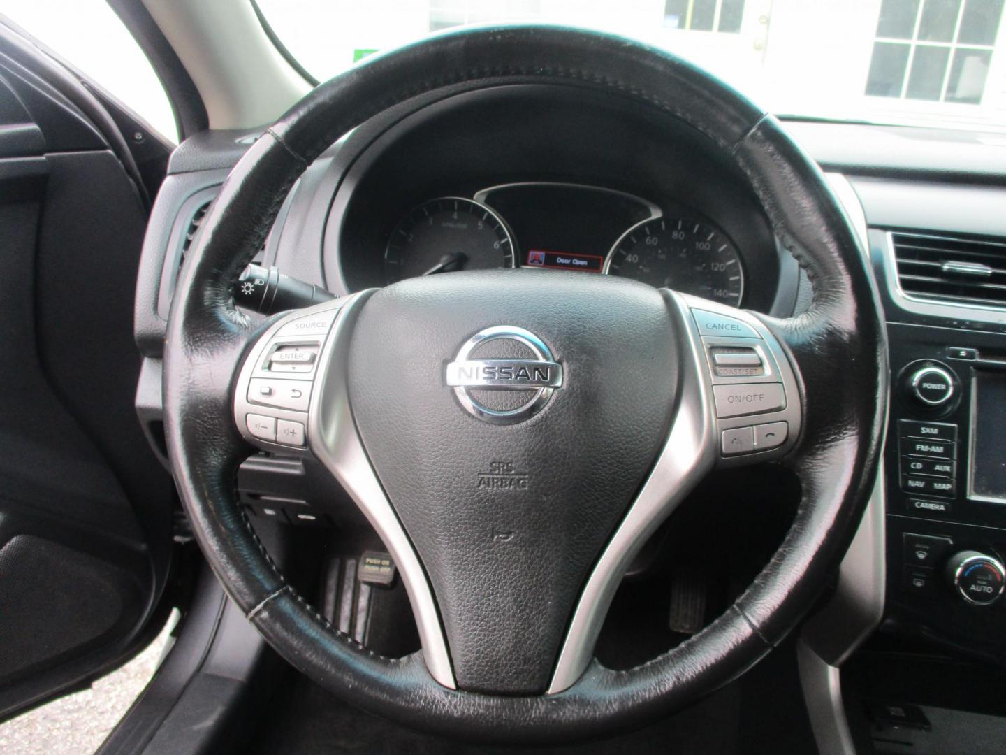 2015 GRAY Nissan Altima 2.5 S (1N4AL3APXFN) with an 2.5L L4 DOHC 16V engine, Continuously Variable Transmission transmission, located at 540a Delsea Drive, Sewell, NJ, 08080, (987) 867-5309, 39.752560, -75.111206 - Photo#16