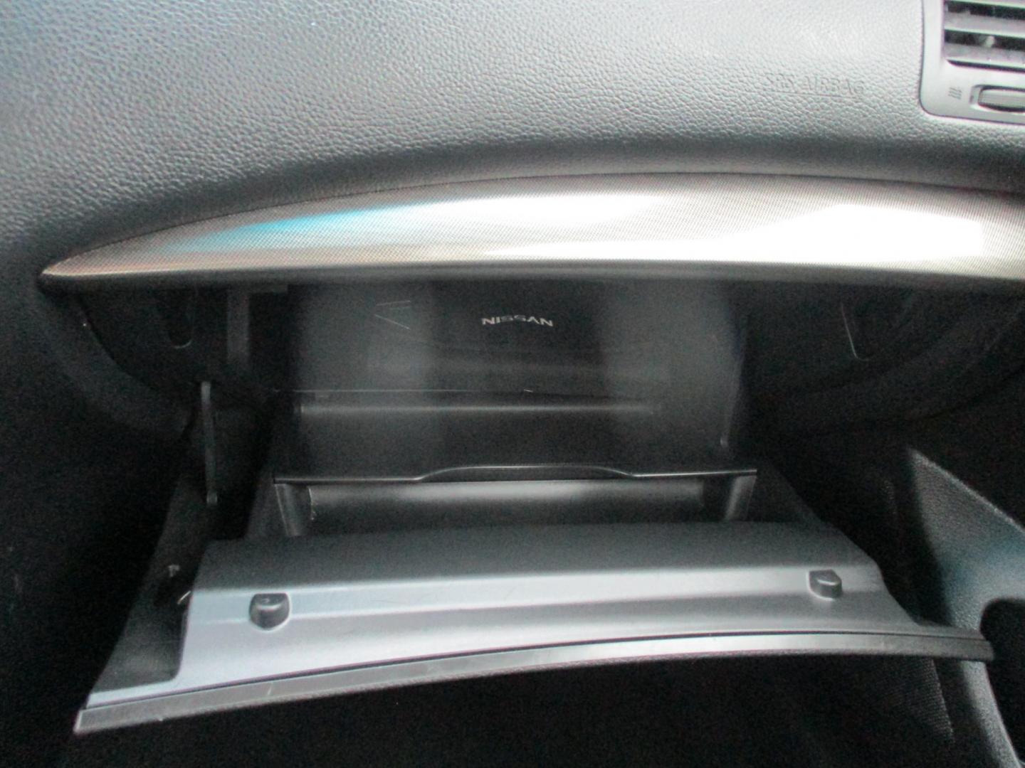 2015 GRAY Nissan Altima 2.5 S (1N4AL3APXFN) with an 2.5L L4 DOHC 16V engine, Continuously Variable Transmission transmission, located at 540a Delsea Drive, Sewell, NJ, 08080, (987) 867-5309, 39.752560, -75.111206 - Photo#25