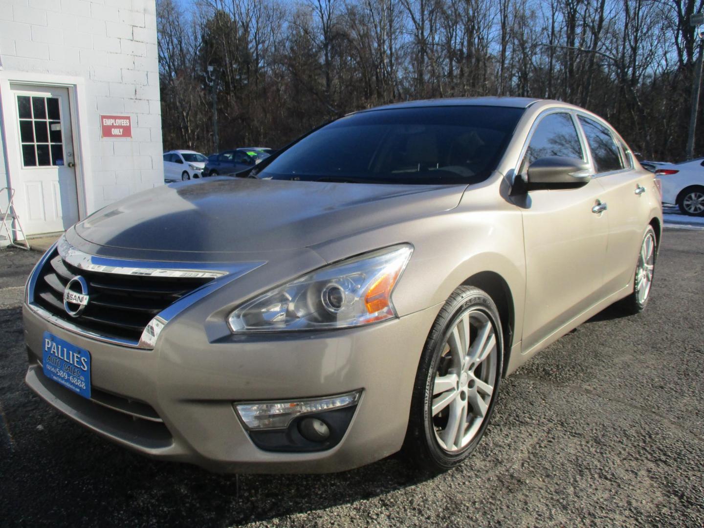 2015 BROWN Nissan Altima 3.5 SV (1N4BL3AP5FC) with an 3.5L V6 DOHC 24V engine, Continuously Variable Transmission transmission, located at 540a Delsea Drive, Sewell, NJ, 08080, (987) 867-5309, 39.752560, -75.111206 - Photo#0