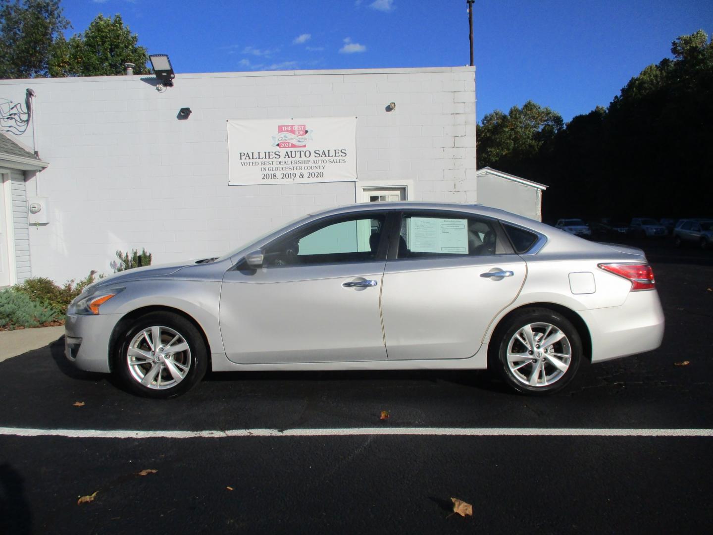 2014 SILVER Nissan Altima 2.5 SL (1N4AL3AP5EC) with an 2.5L L4 DOHC 16V engine, Continuously Variable Transmission transmission, located at 540a Delsea Drive, Sewell, NJ, 08080, (987) 867-5309, 39.752560, -75.111206- Photo#1