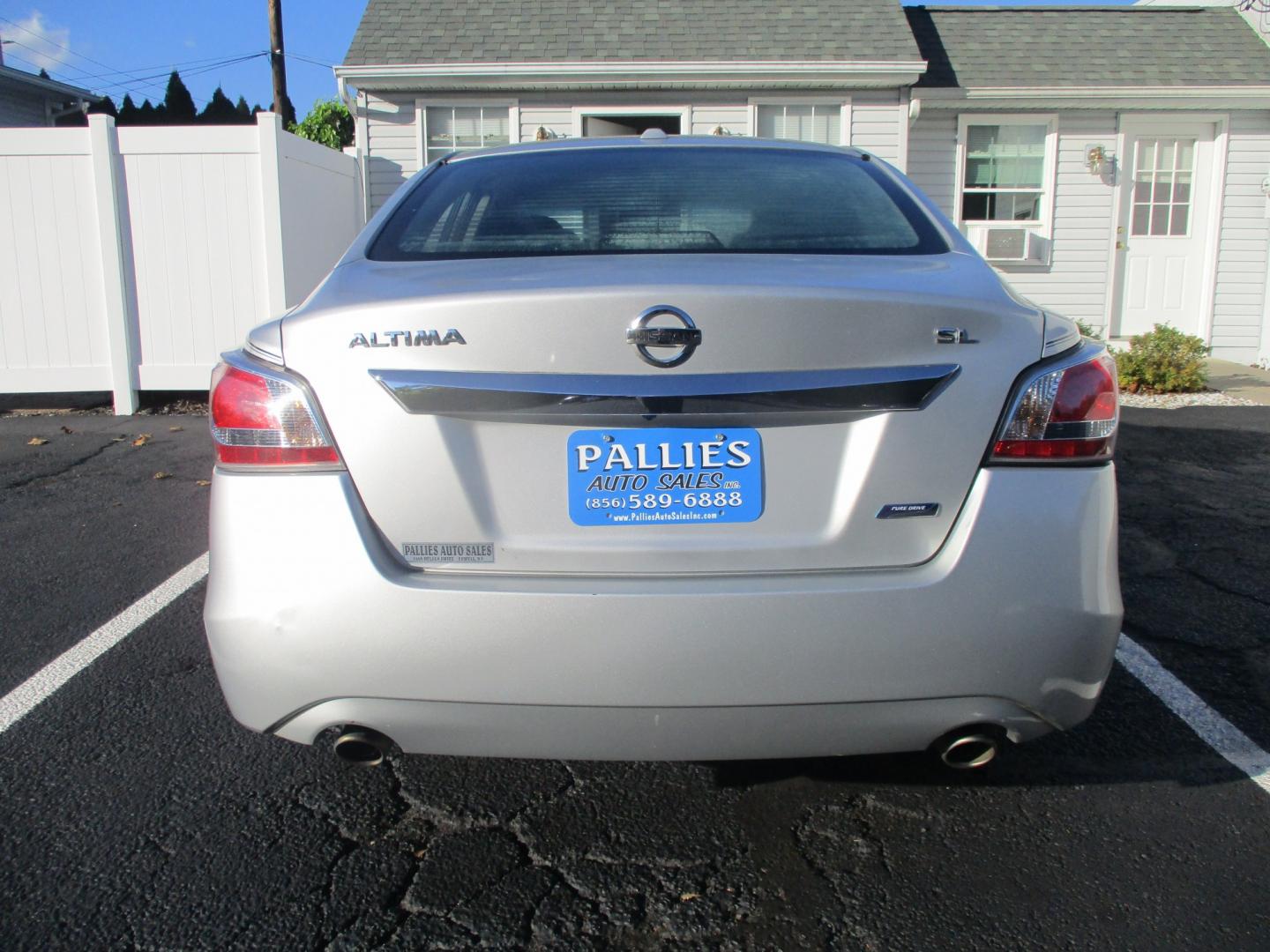 2014 SILVER Nissan Altima 2.5 SL (1N4AL3AP5EC) with an 2.5L L4 DOHC 16V engine, Continuously Variable Transmission transmission, located at 540a Delsea Drive, Sewell, NJ, 08080, (987) 867-5309, 39.752560, -75.111206- Photo#3